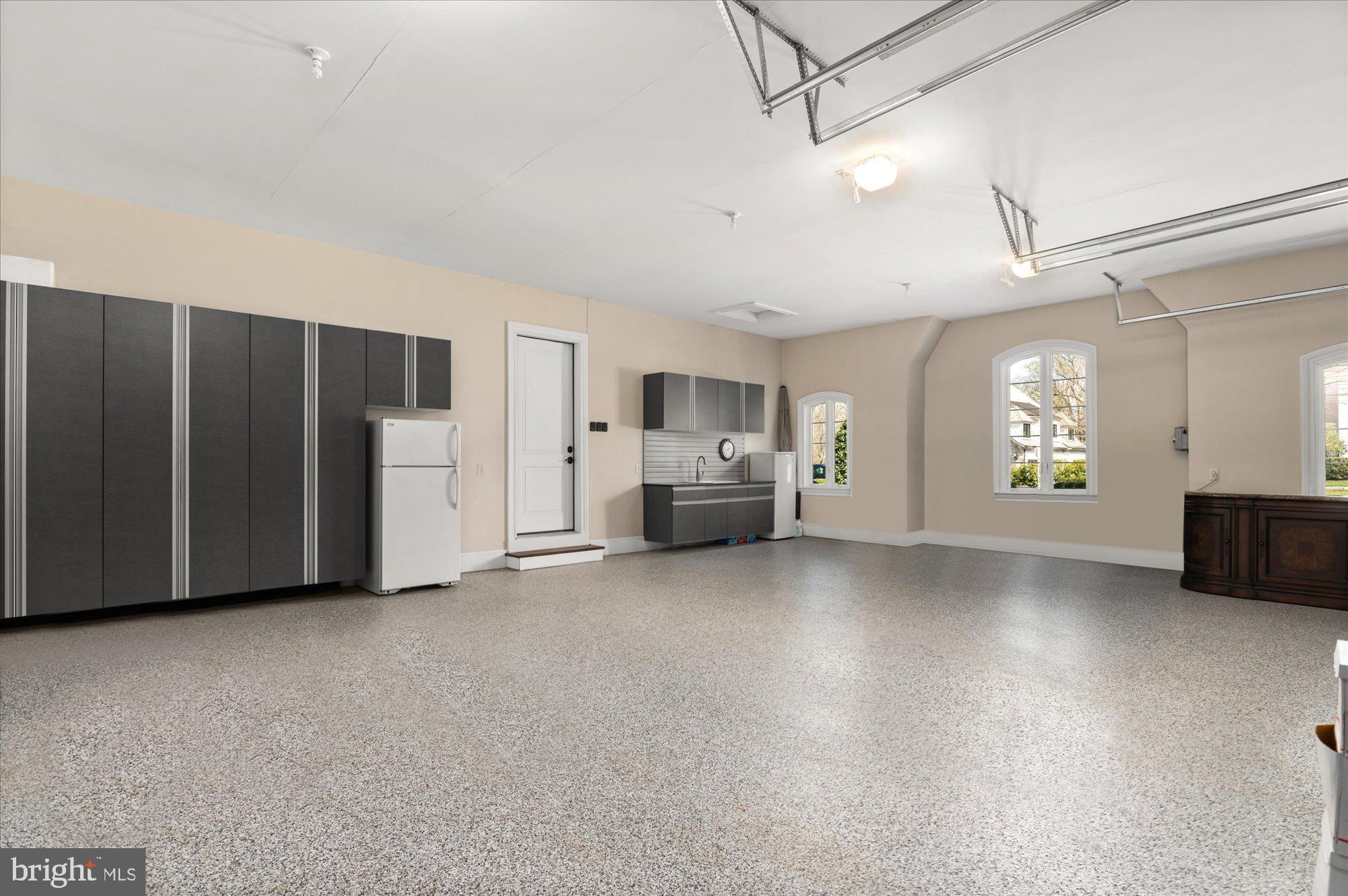 MACKALL FARMS - Residential