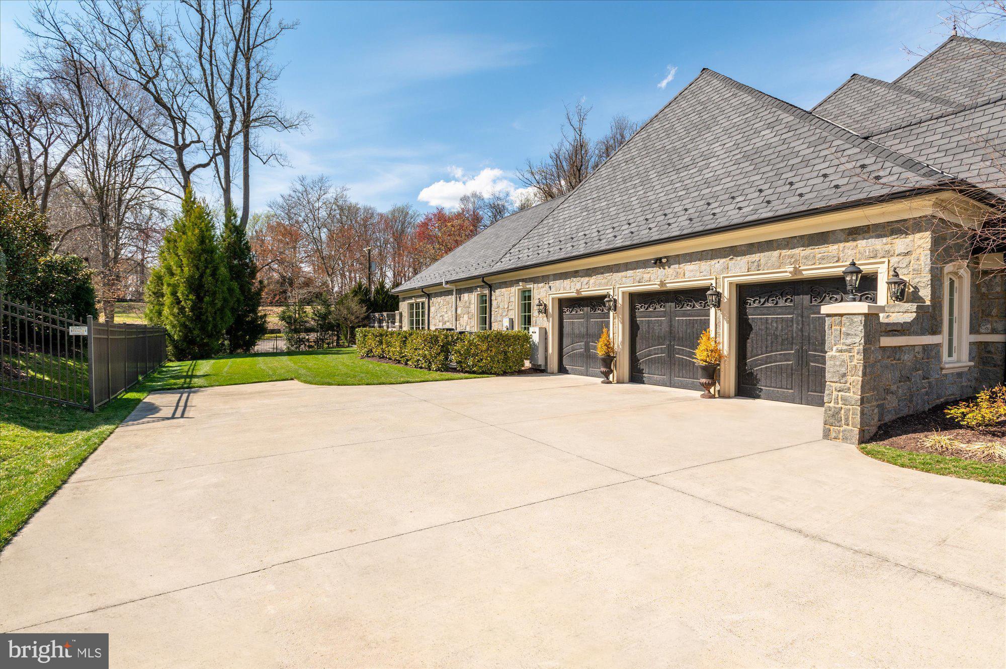 MACKALL FARMS - Residential