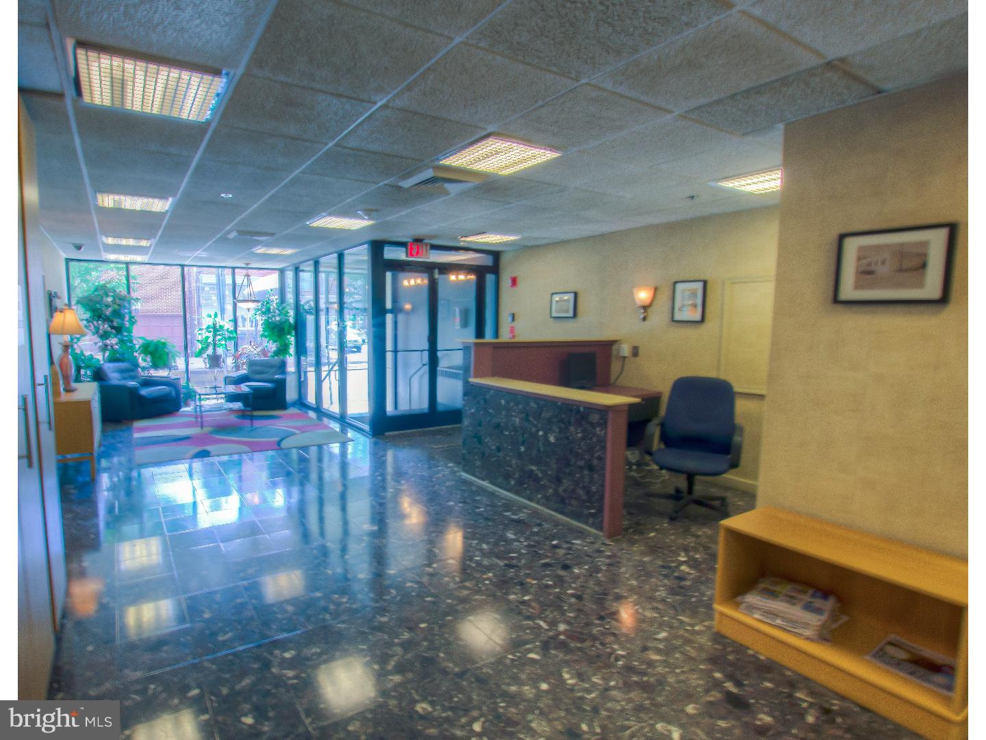 LOGAN SQUARE - Residential Lease