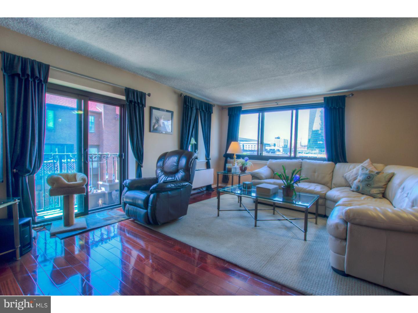 LOGAN SQUARE - Residential Lease