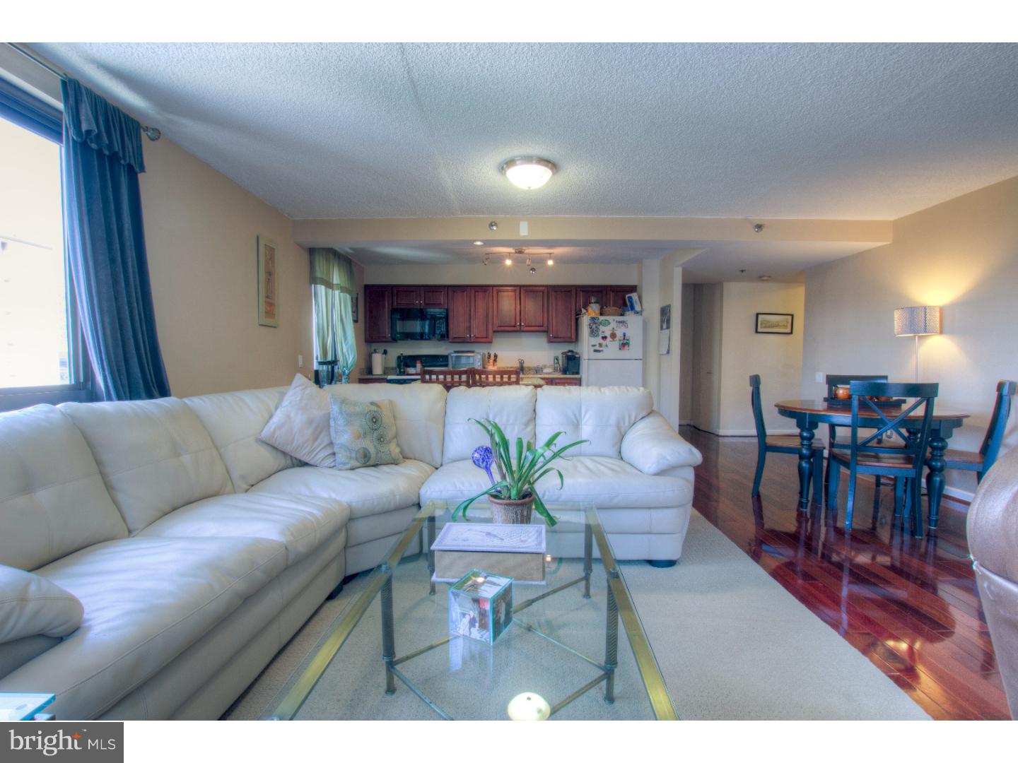LOGAN SQUARE - Residential Lease