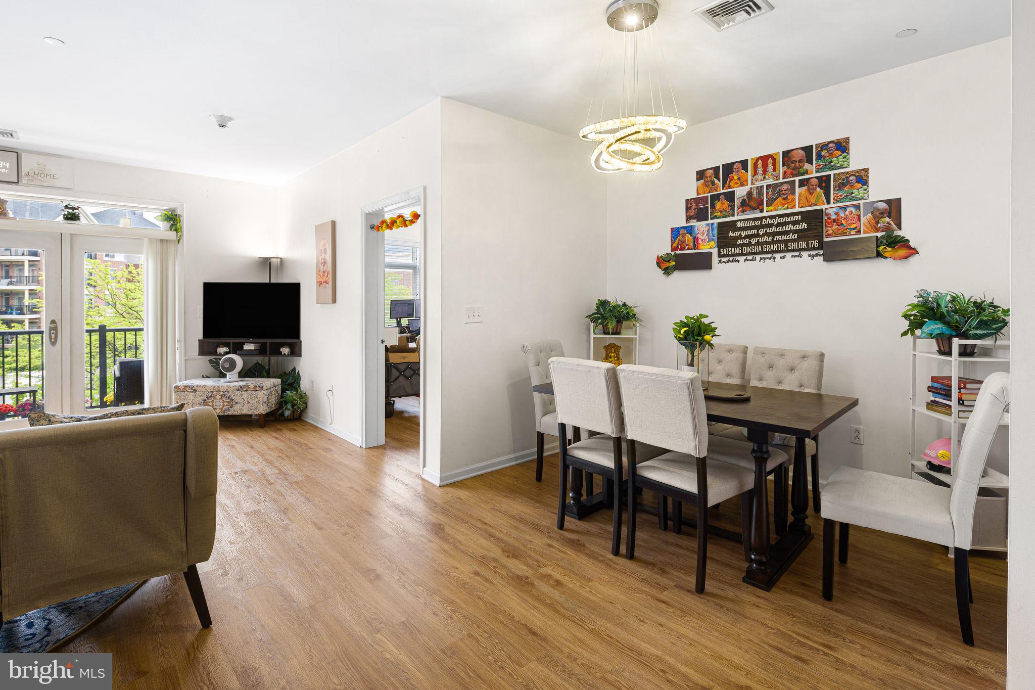 HUNTINGDON PLACE - Residential