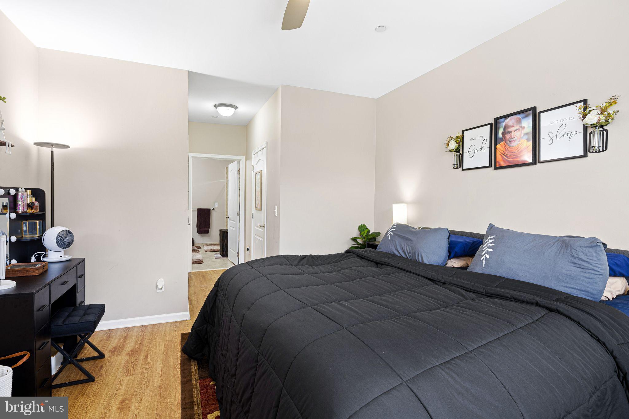 HUNTINGDON PLACE - Residential