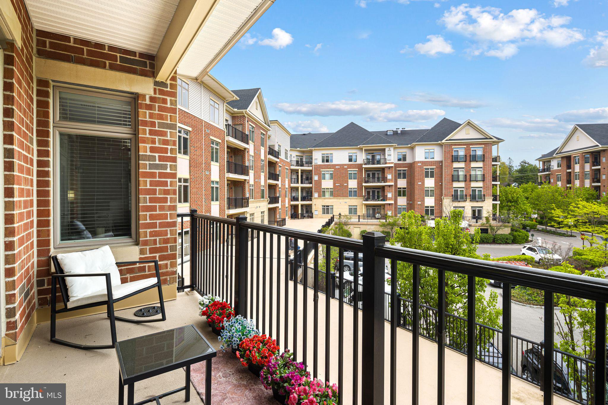 HUNTINGDON PLACE - Residential