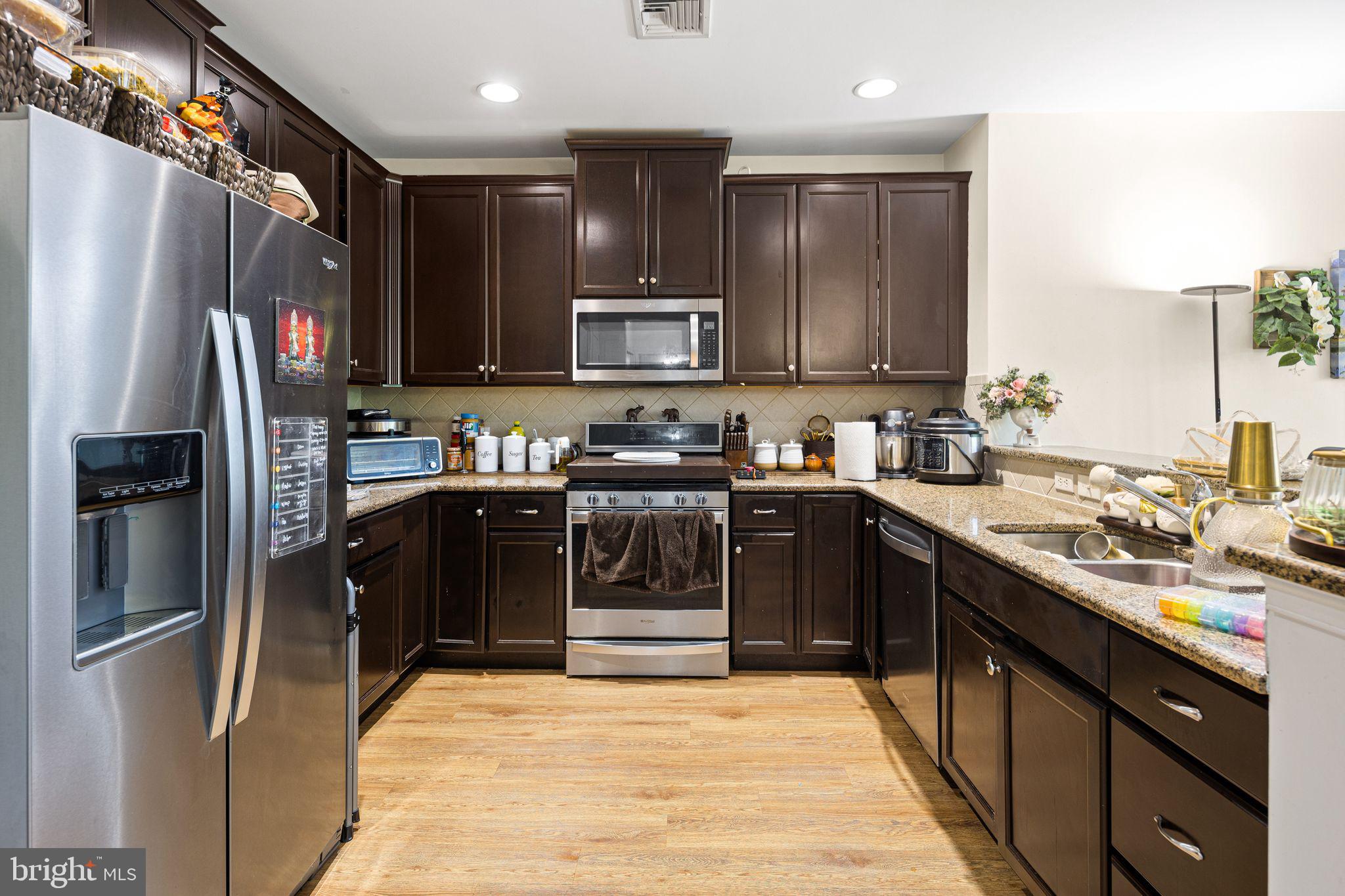 HUNTINGDON PLACE - Residential