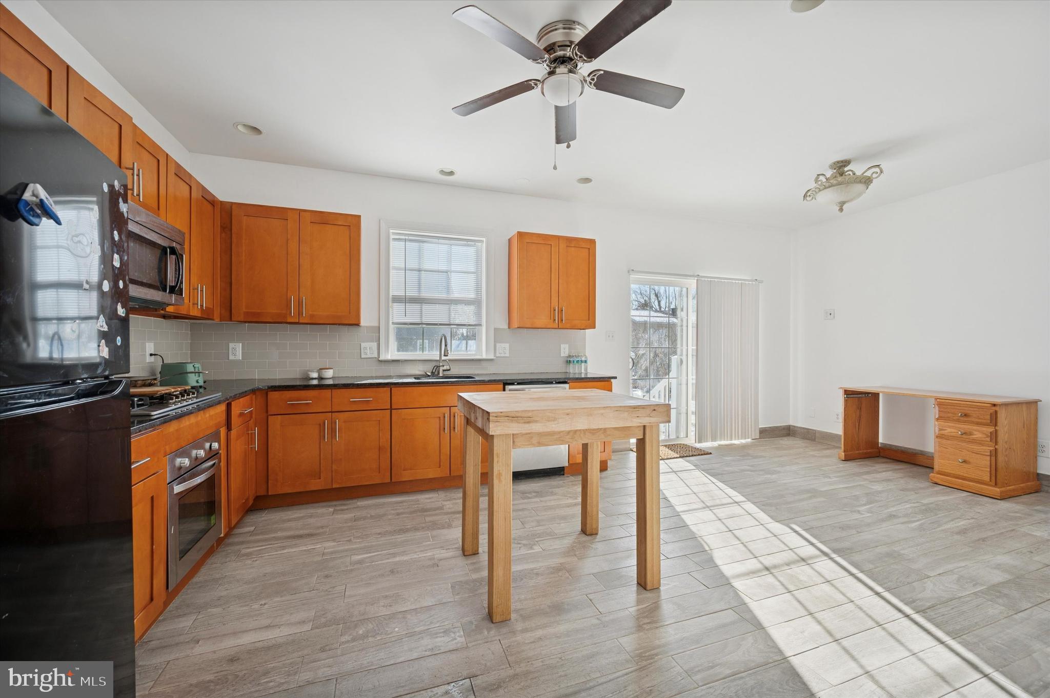 HORSHAM MEADOWS - Residential