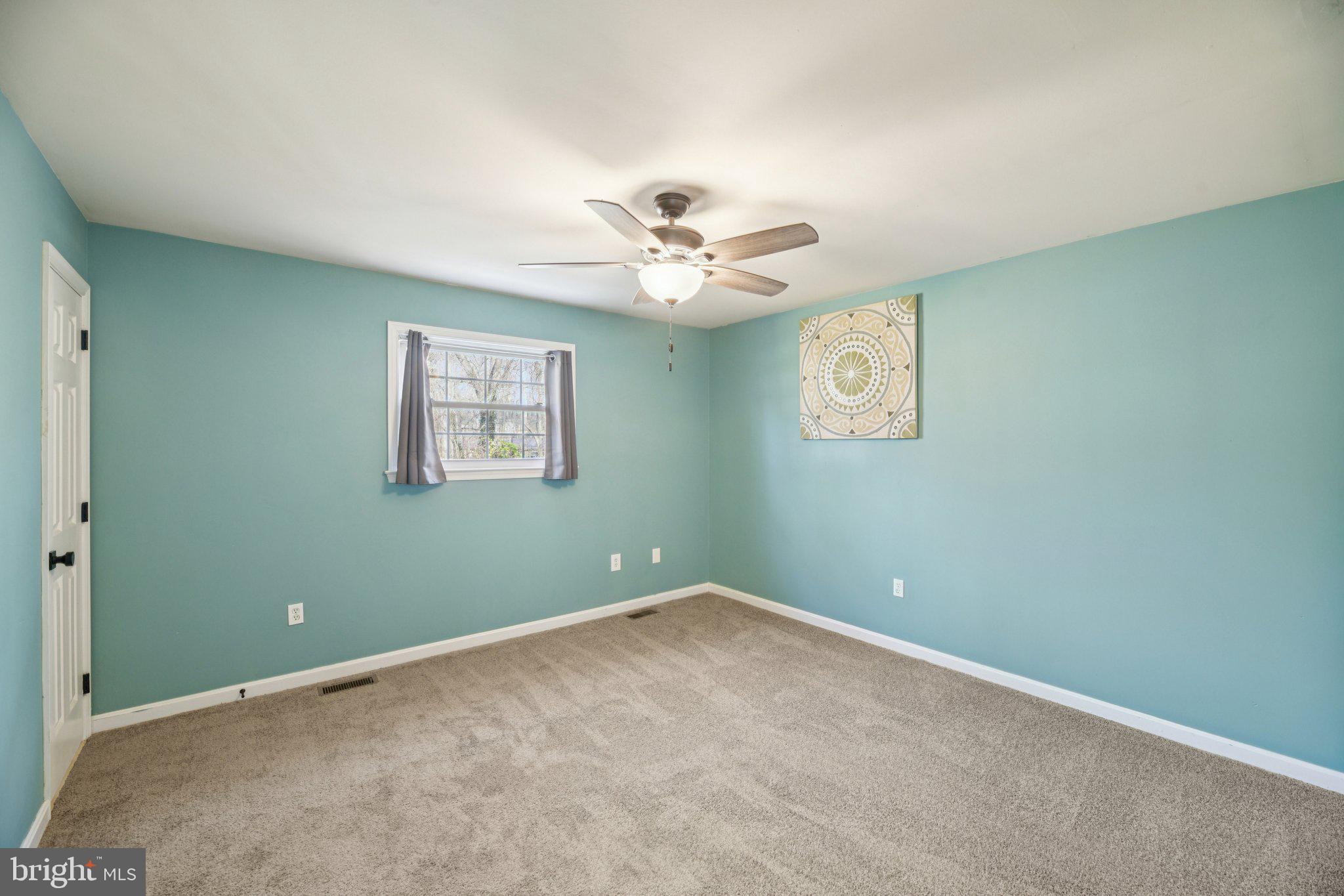 POPLAR WOODS - Residential