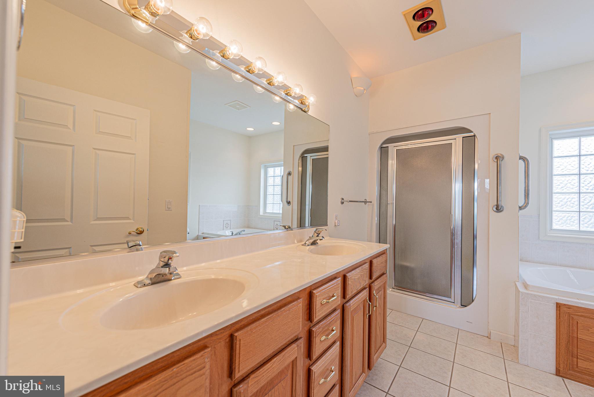 HERON HARBOUR - Residential