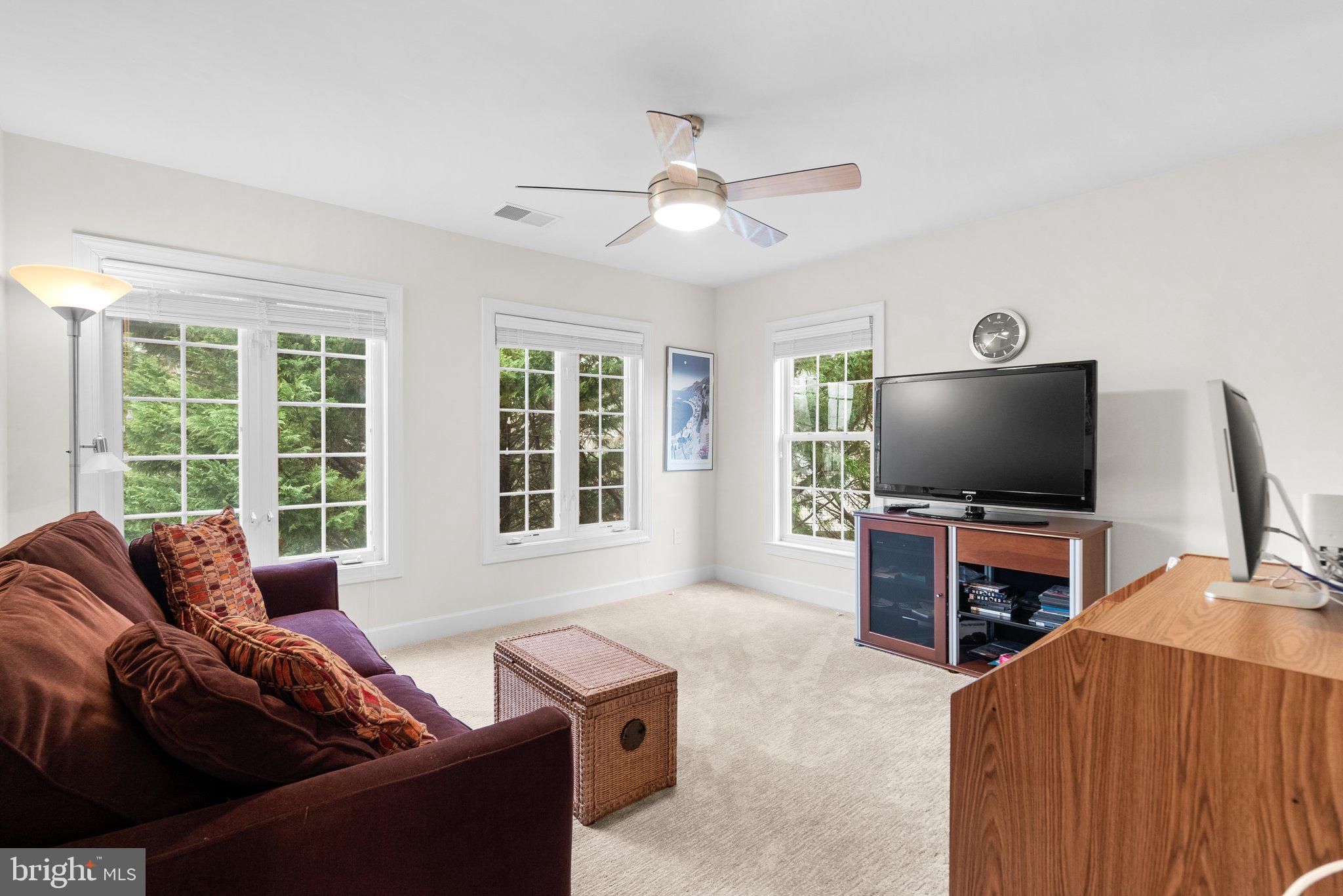 GLEN MEADOWS - Residential