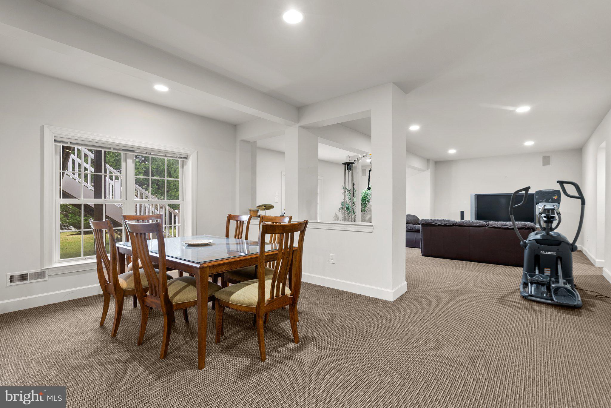 GLEN MEADOWS - Residential