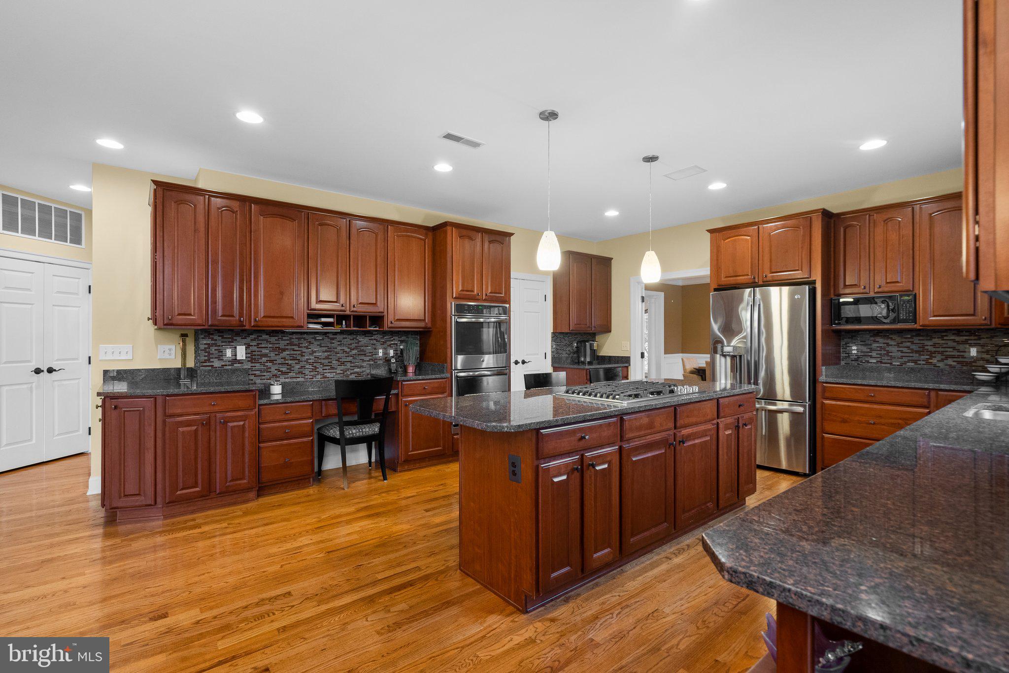 GLEN MEADOWS - Residential