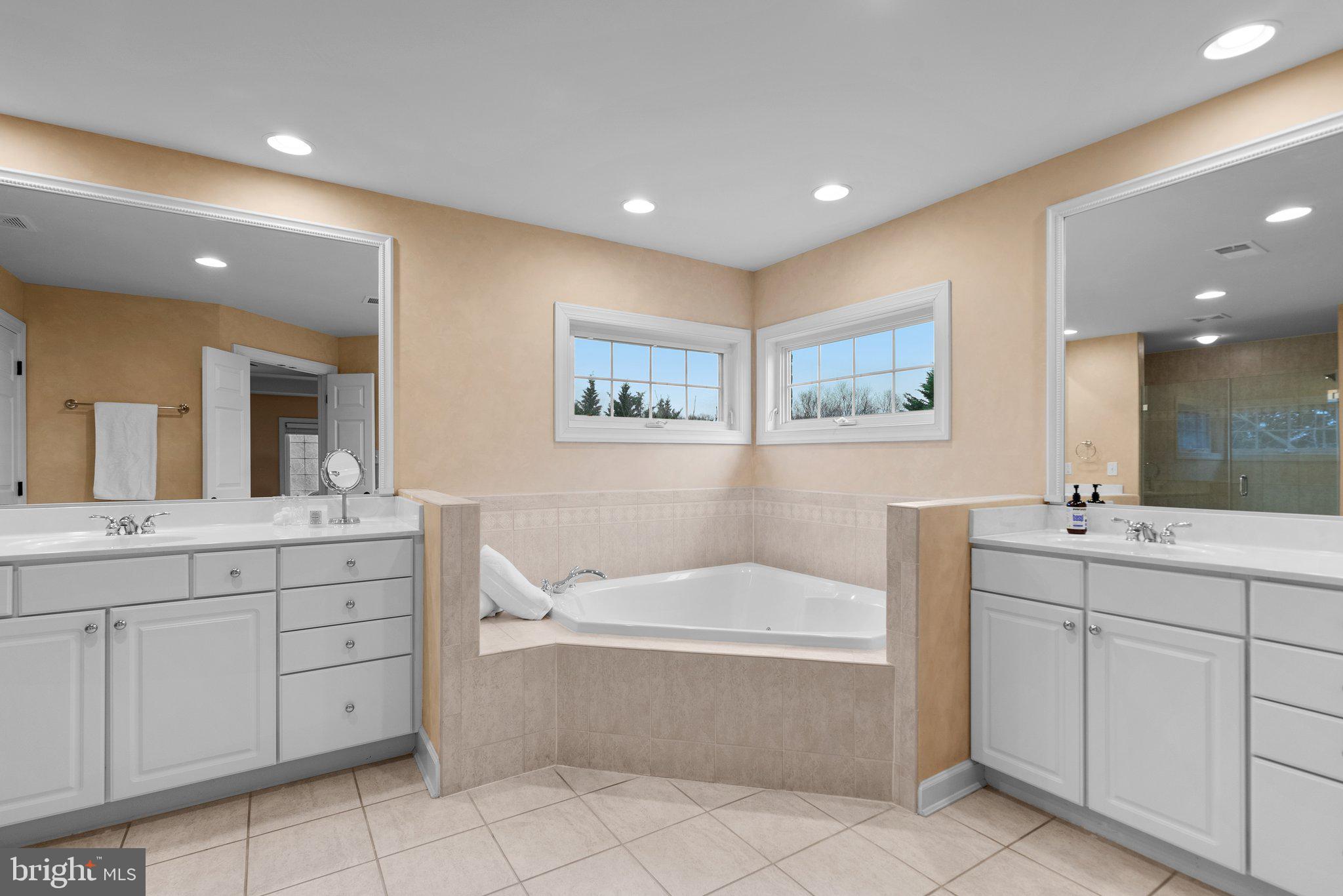 GLEN MEADOWS - Residential