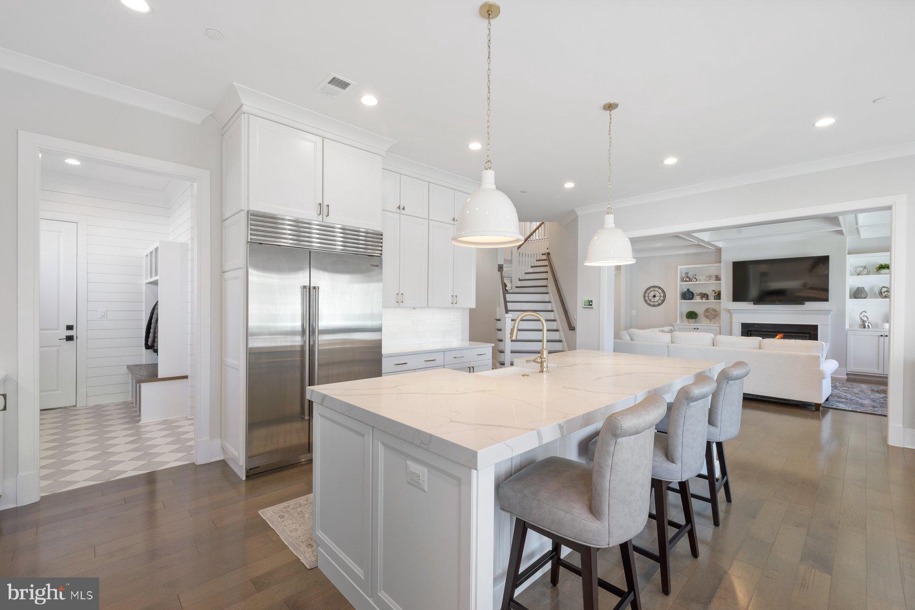 LUXMANOR - Residential