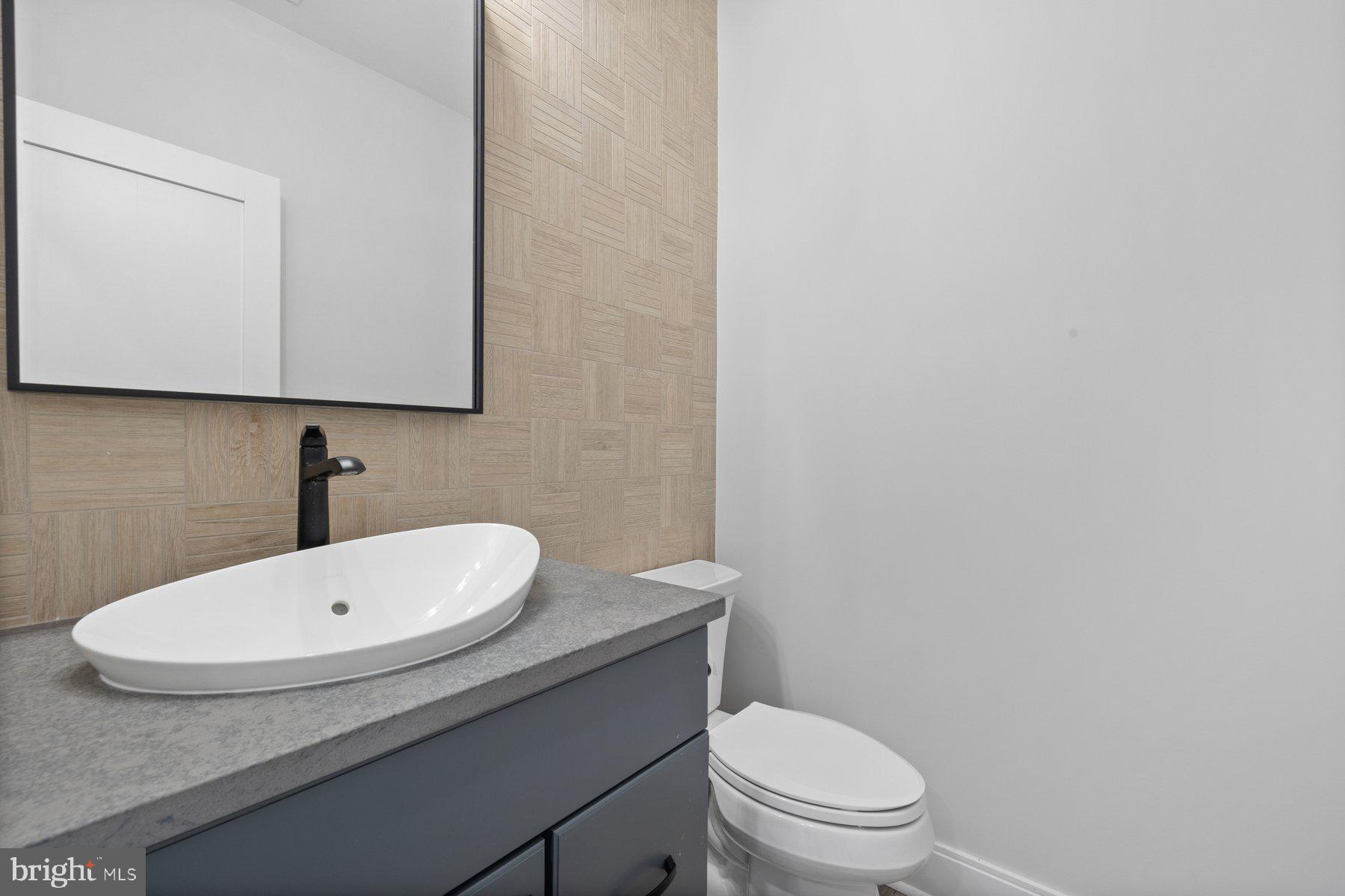 LUXMANOR - Residential