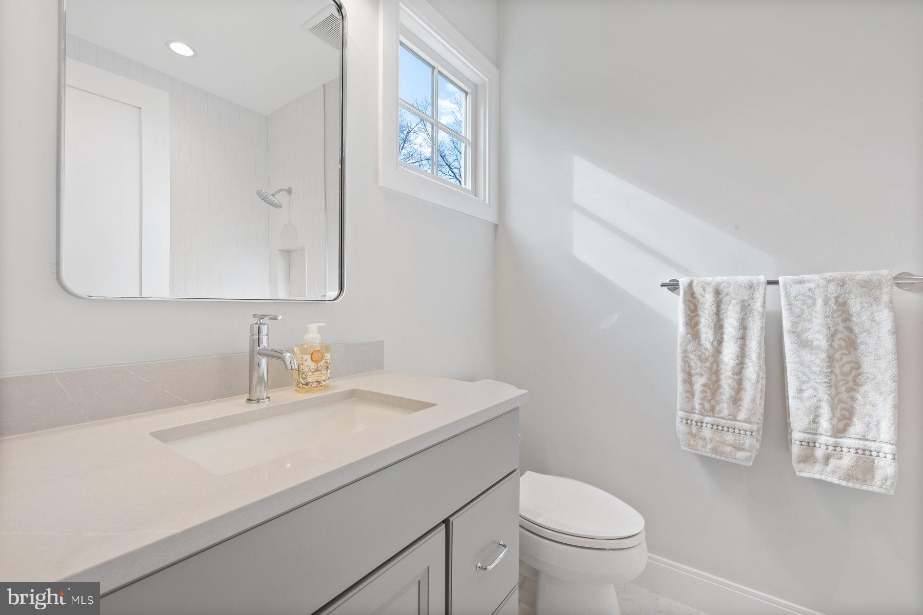 LUXMANOR - Residential