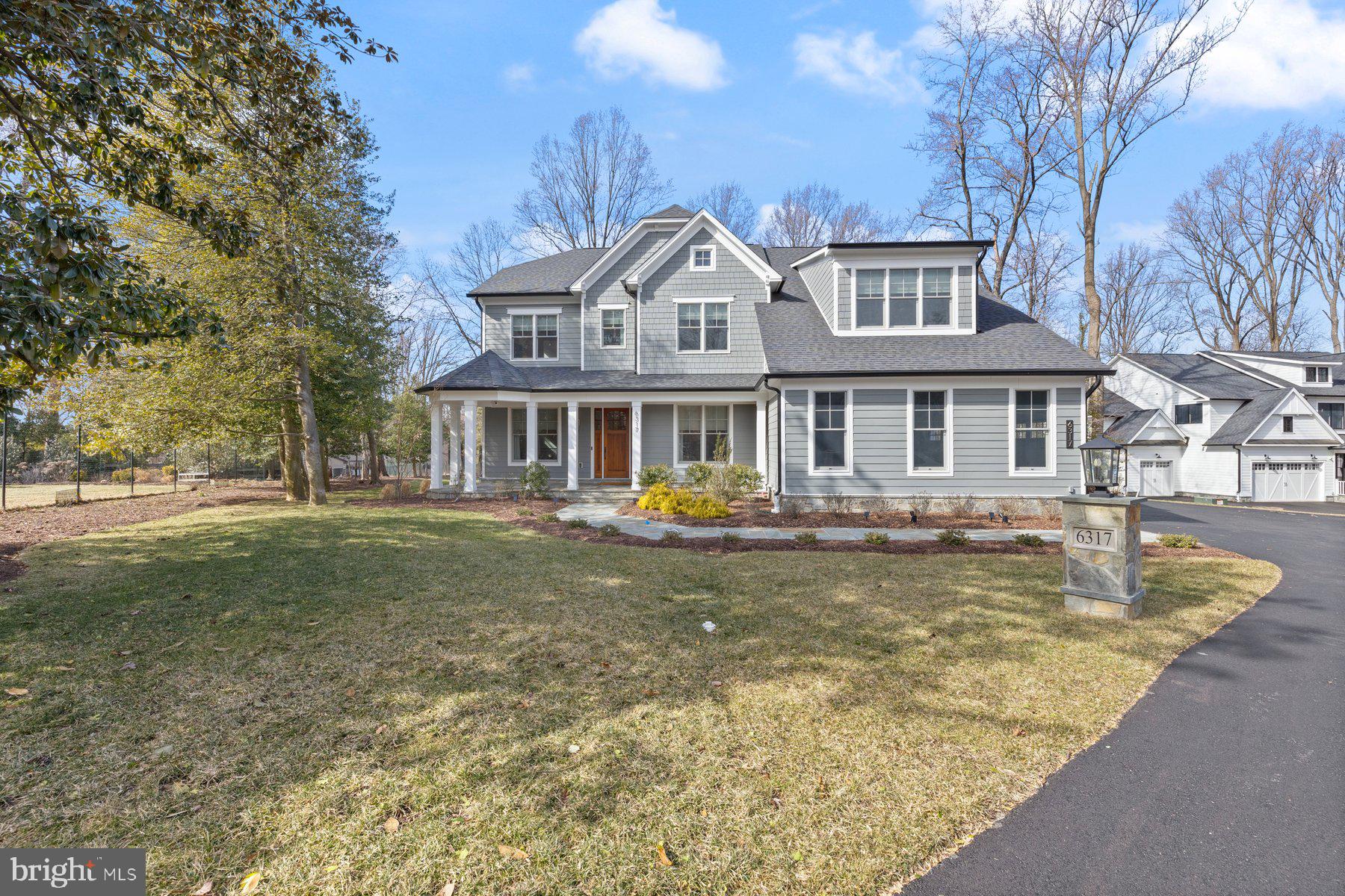 LUXMANOR - Residential