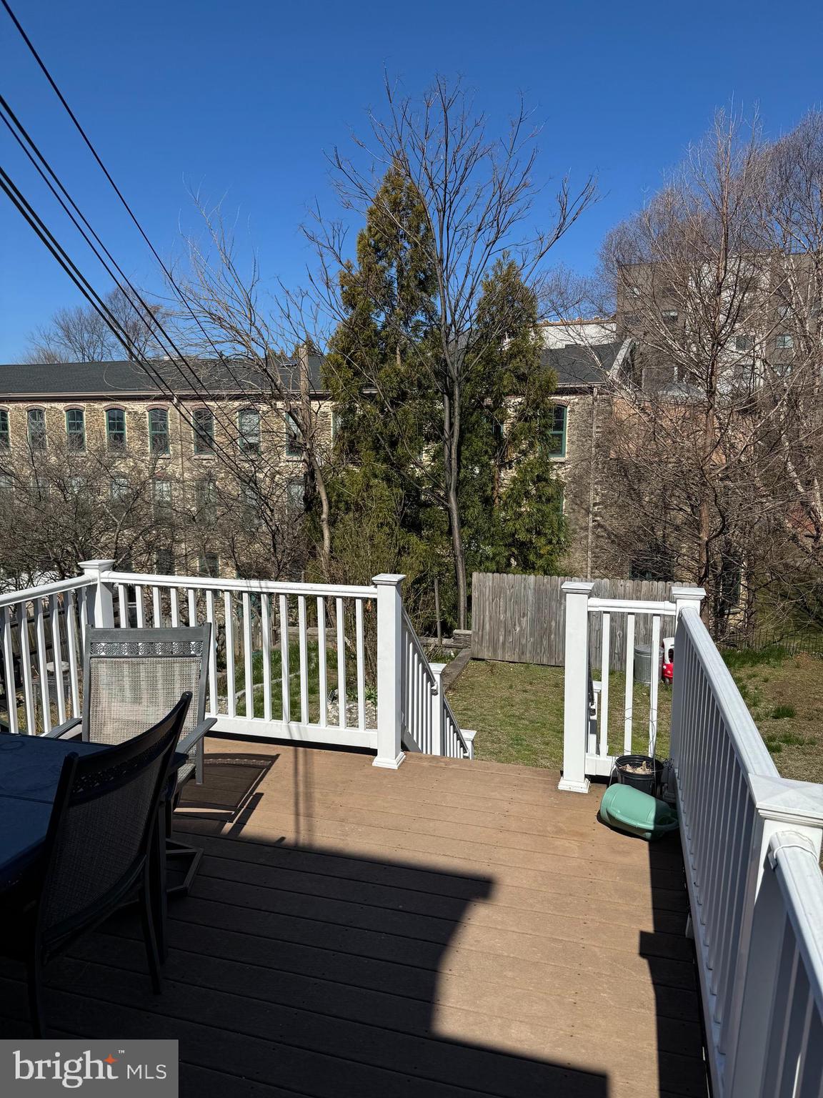 ROXBOROUGH - Residential