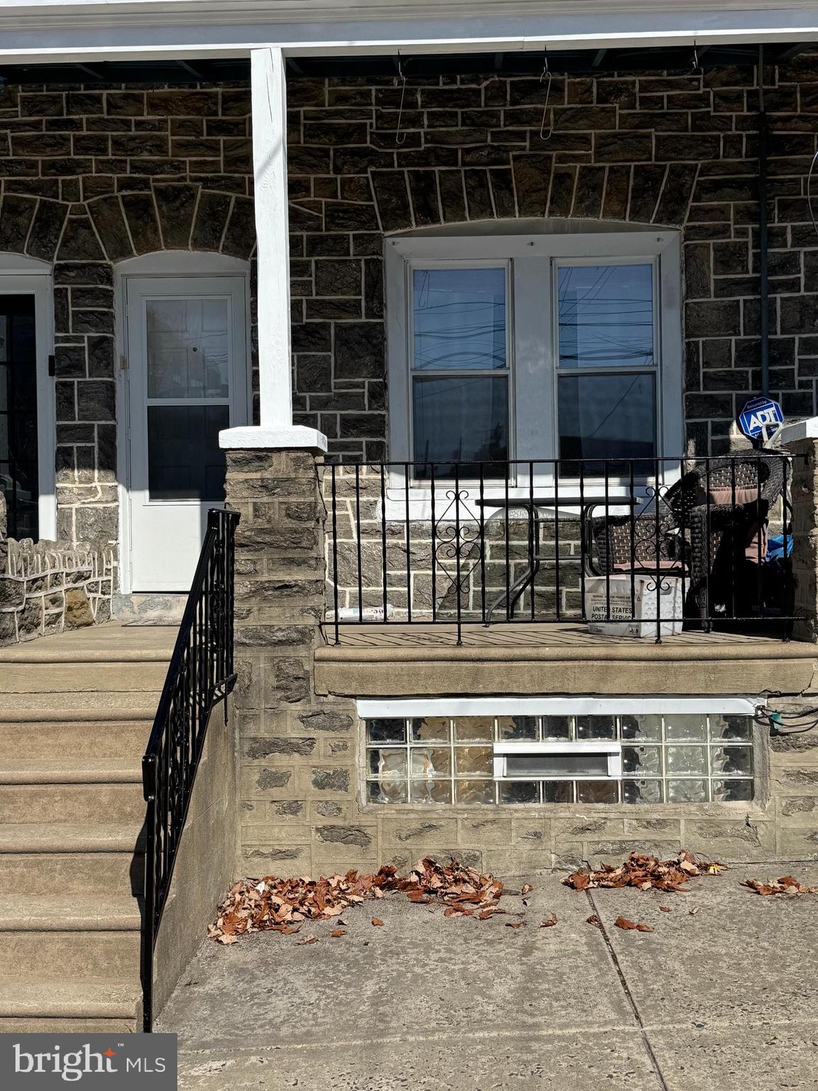 ROXBOROUGH - Residential