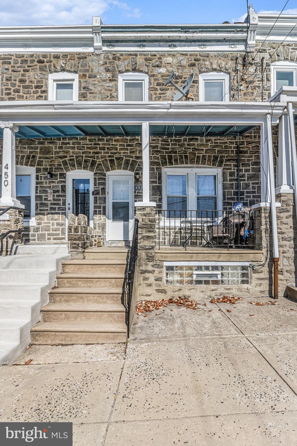 ROXBOROUGH - Residential