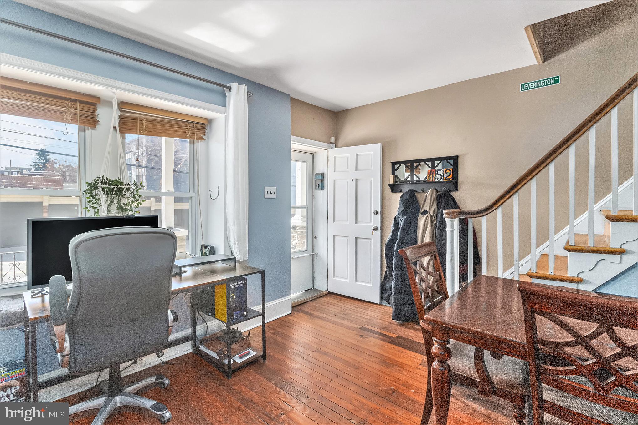 ROXBOROUGH - Residential