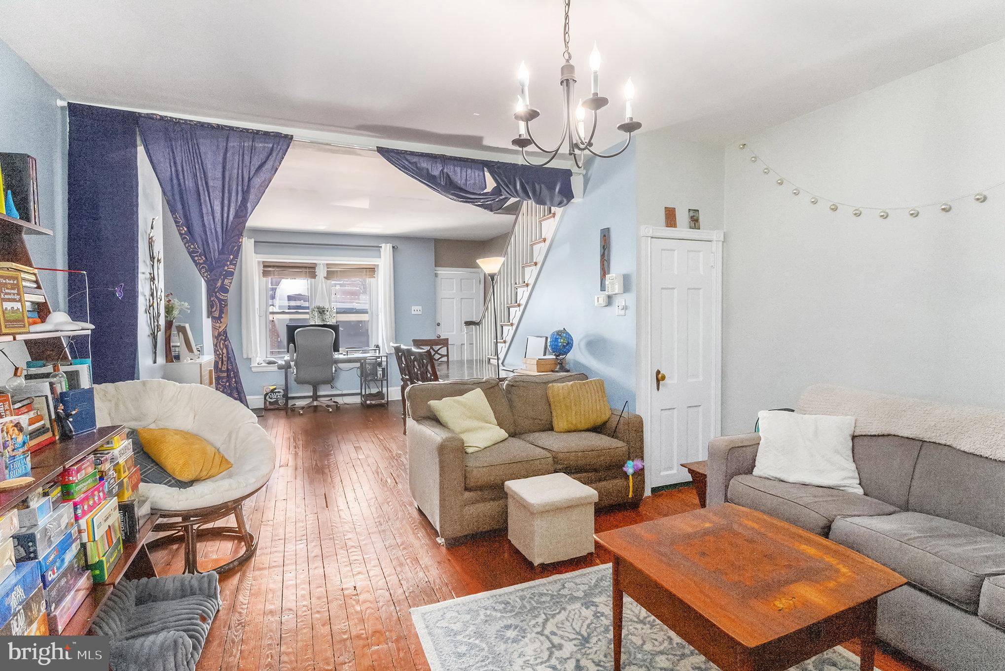 ROXBOROUGH - Residential