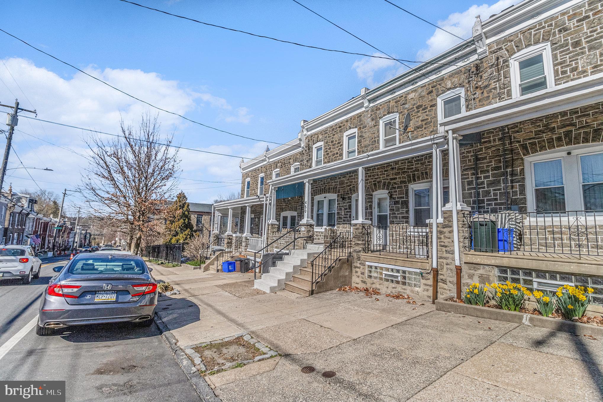 ROXBOROUGH - Residential