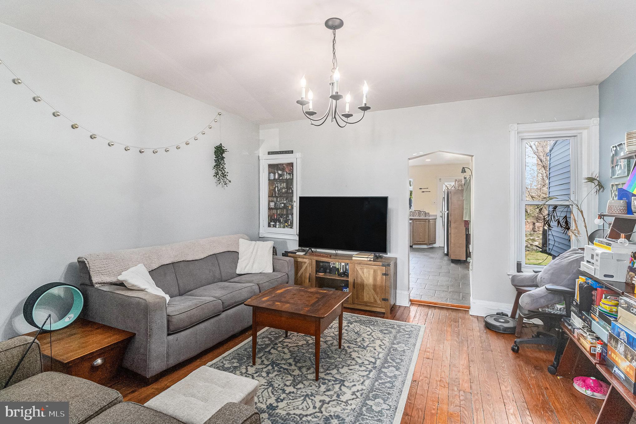 ROXBOROUGH - Residential