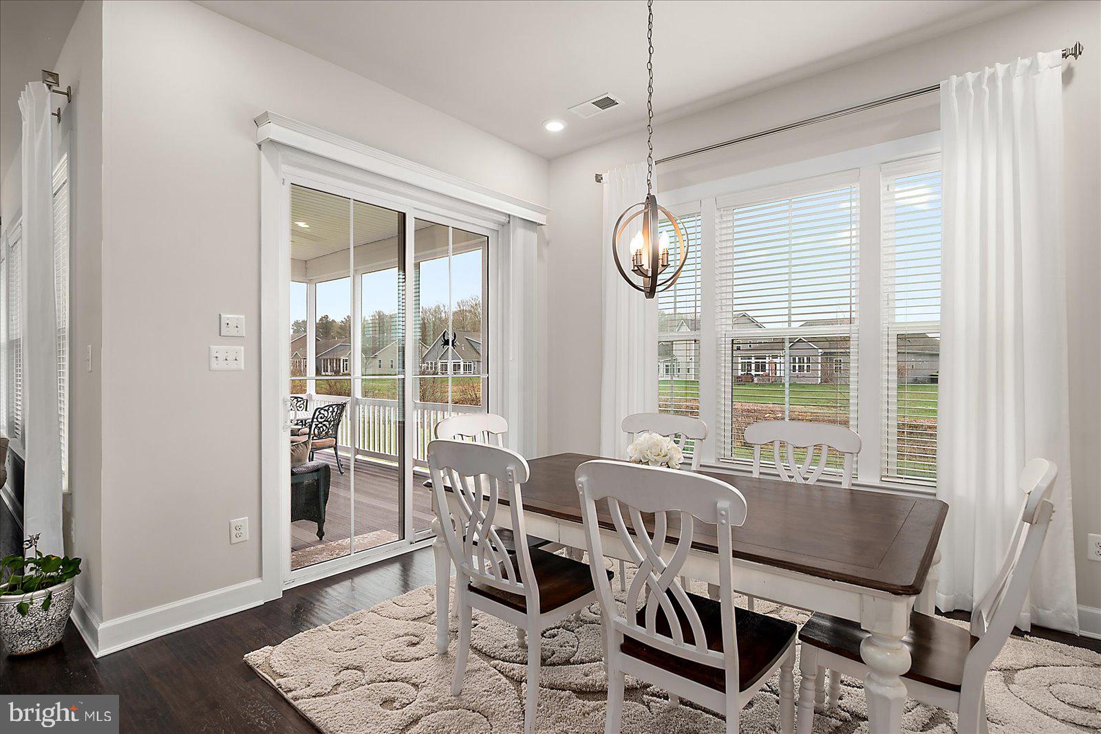 THE ESTUARY - Residential