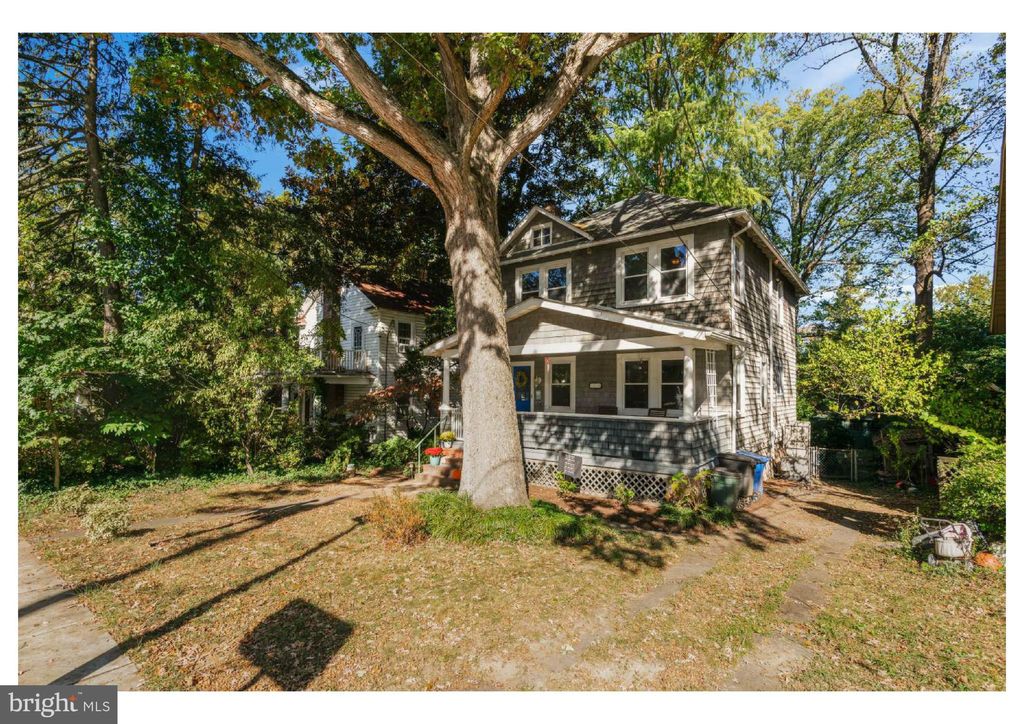 Photo of 610 Saint Dunstans Road, BALTIMORE, MD 21212 (MLS # MDBA2186596)