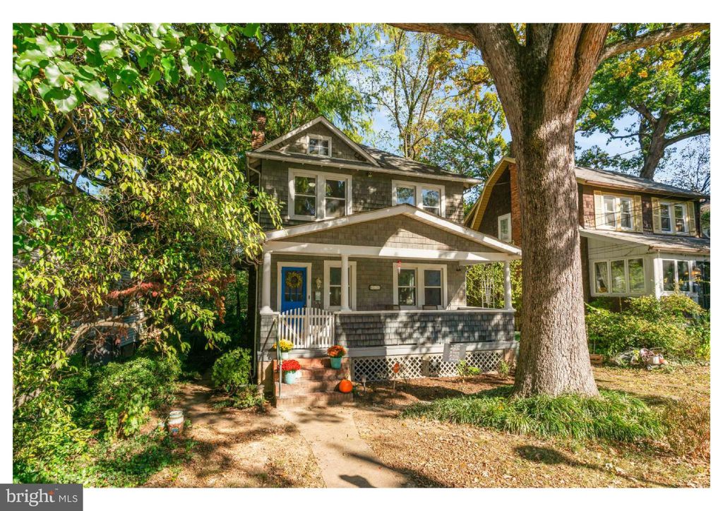 Photo of 610 Saint Dunstans Road, BALTIMORE, MD 21212 (MLS # MDBA2186596)