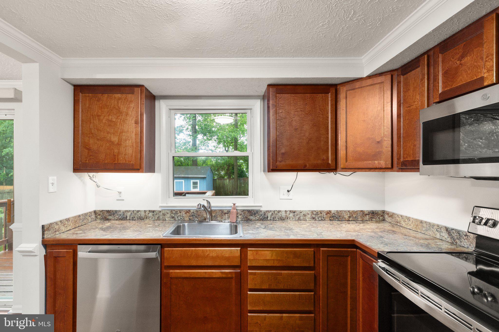 MAYFIELD MANOR - Residential