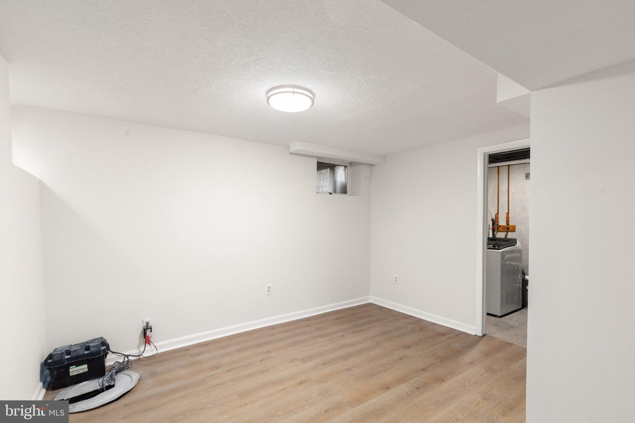 MAYFIELD MANOR - Residential