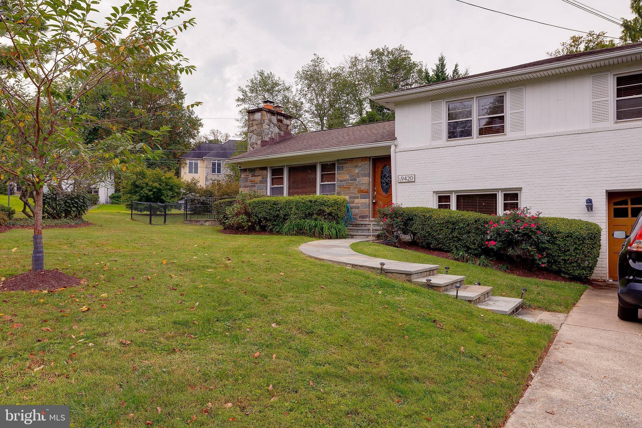 MAPLEWOOD MANOR - Residential Lease