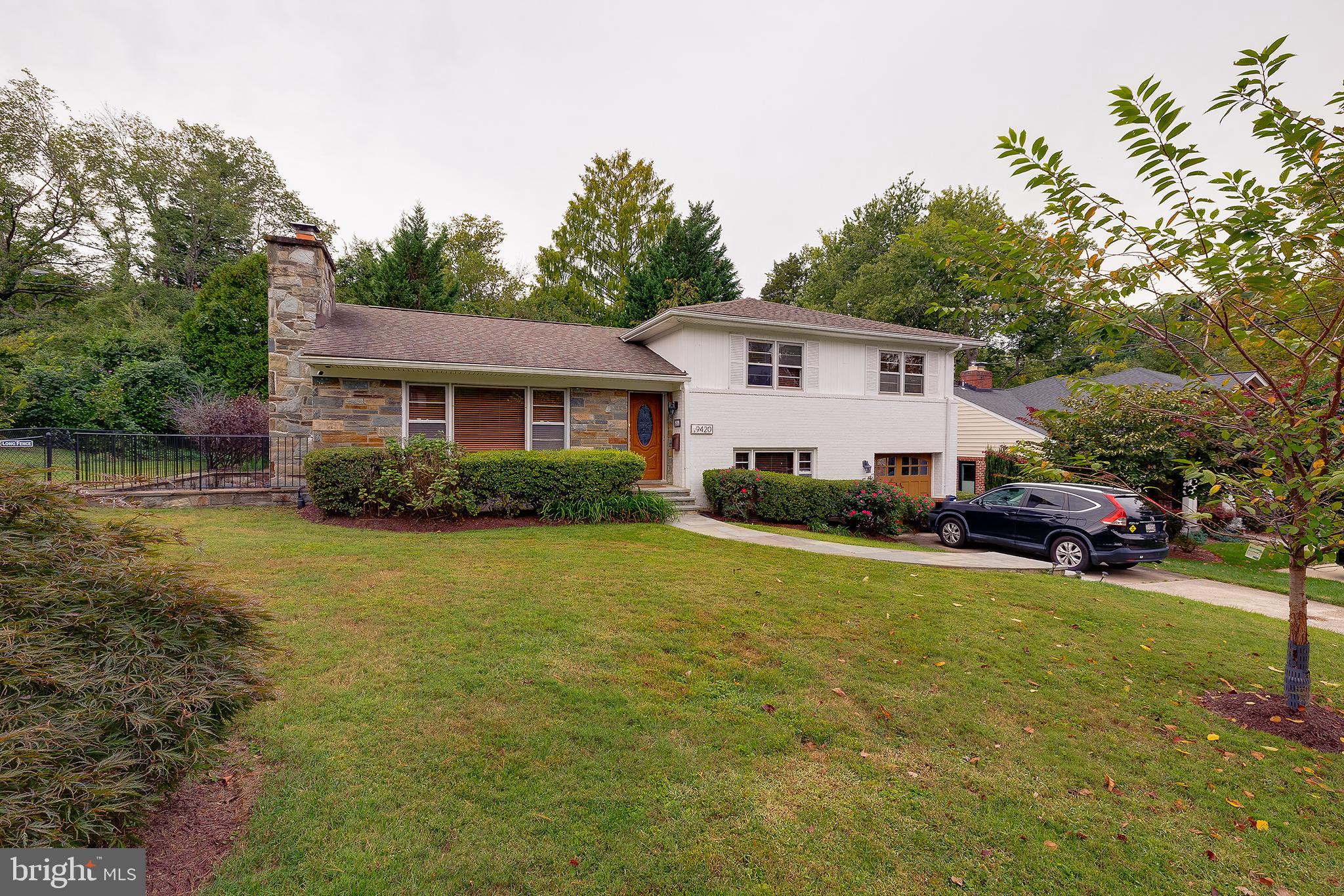 MAPLEWOOD MANOR - Residential Lease