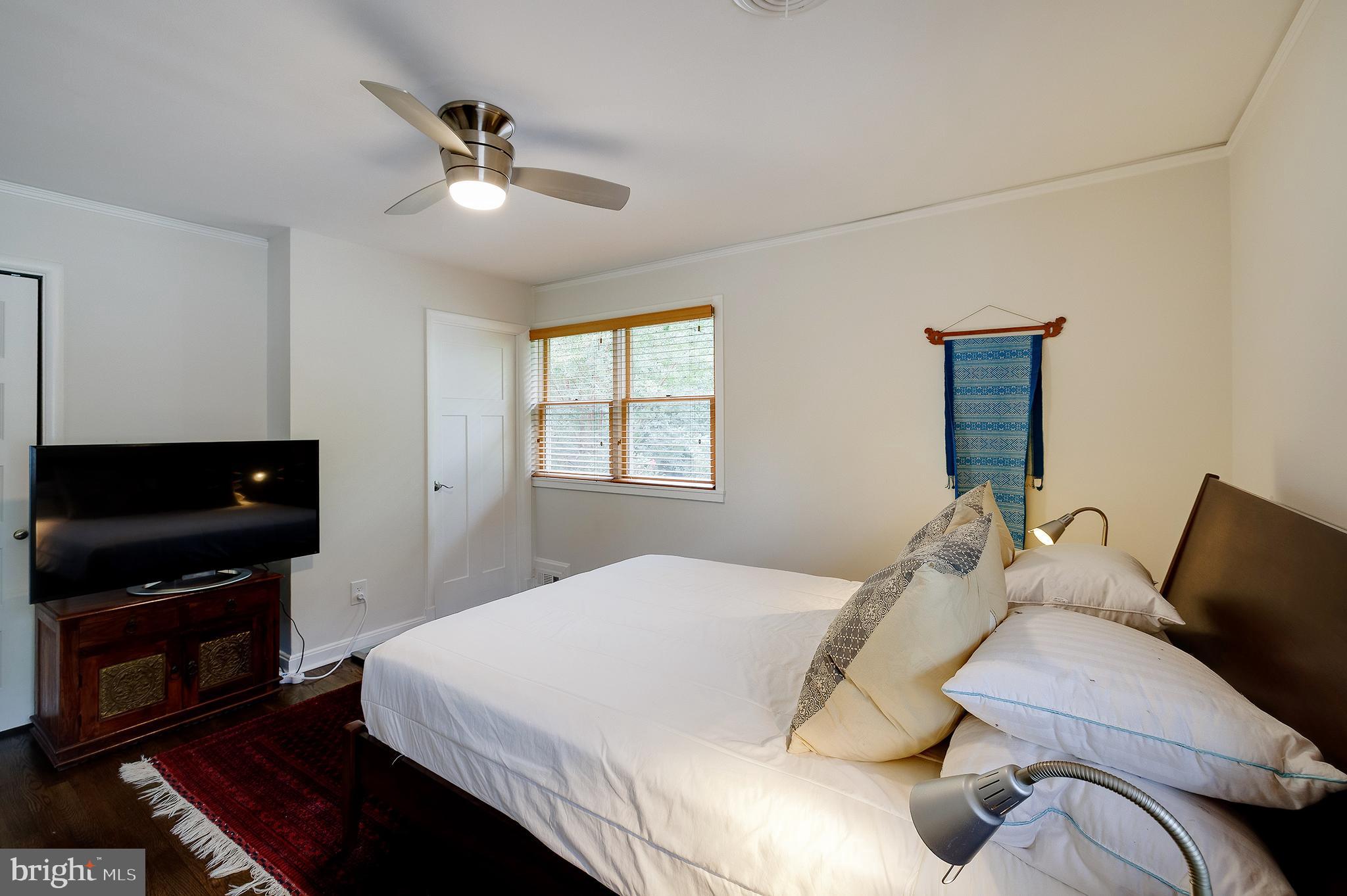 MAPLEWOOD MANOR - Residential Lease