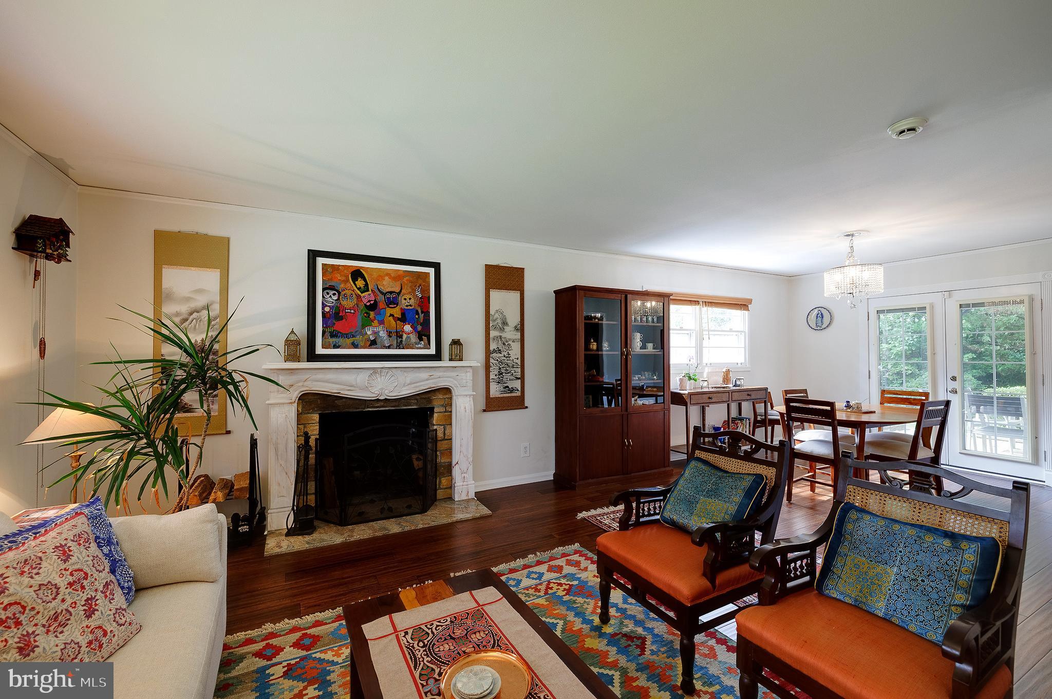 MAPLEWOOD MANOR - Residential Lease