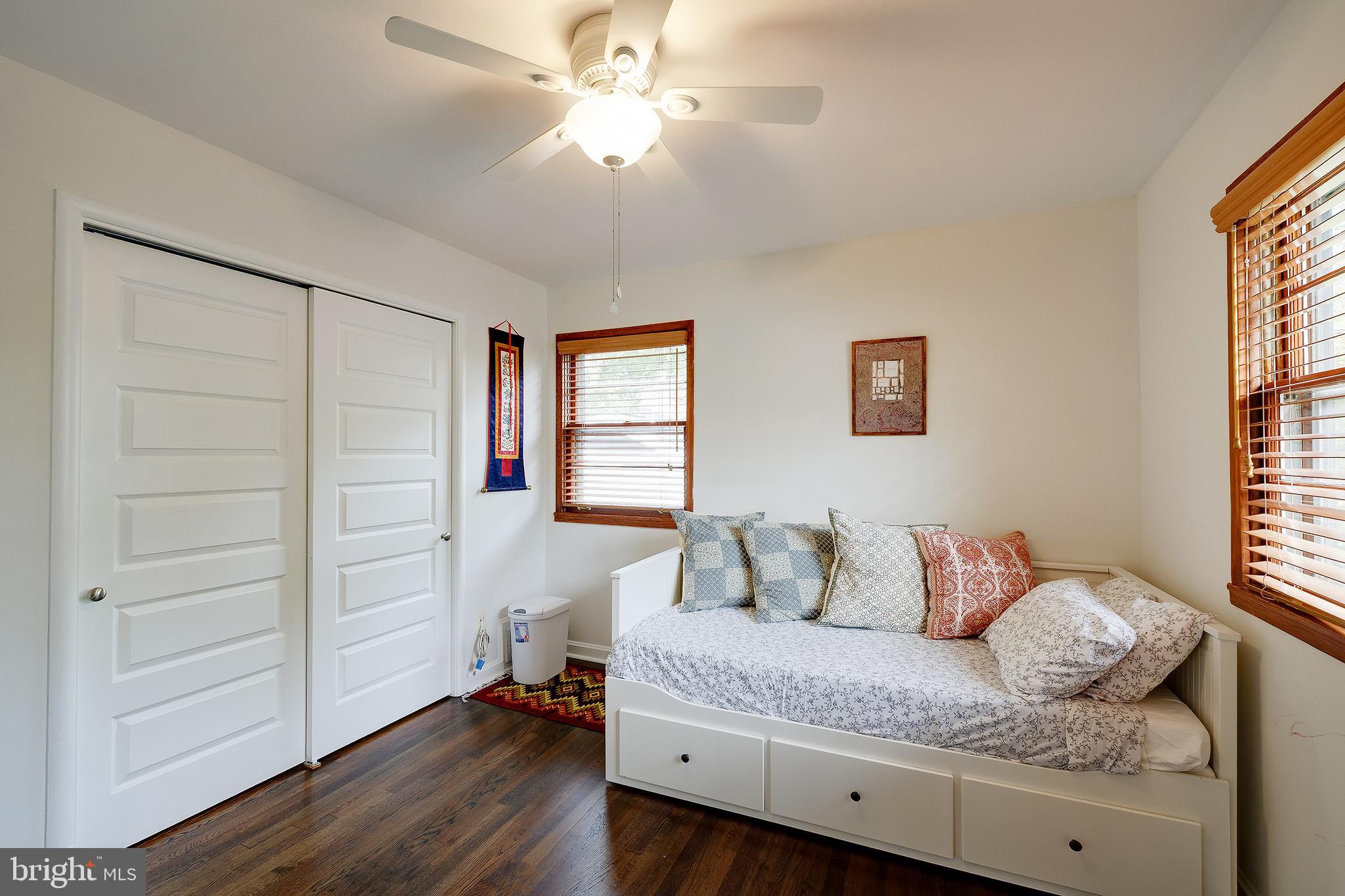 MAPLEWOOD MANOR - Residential Lease