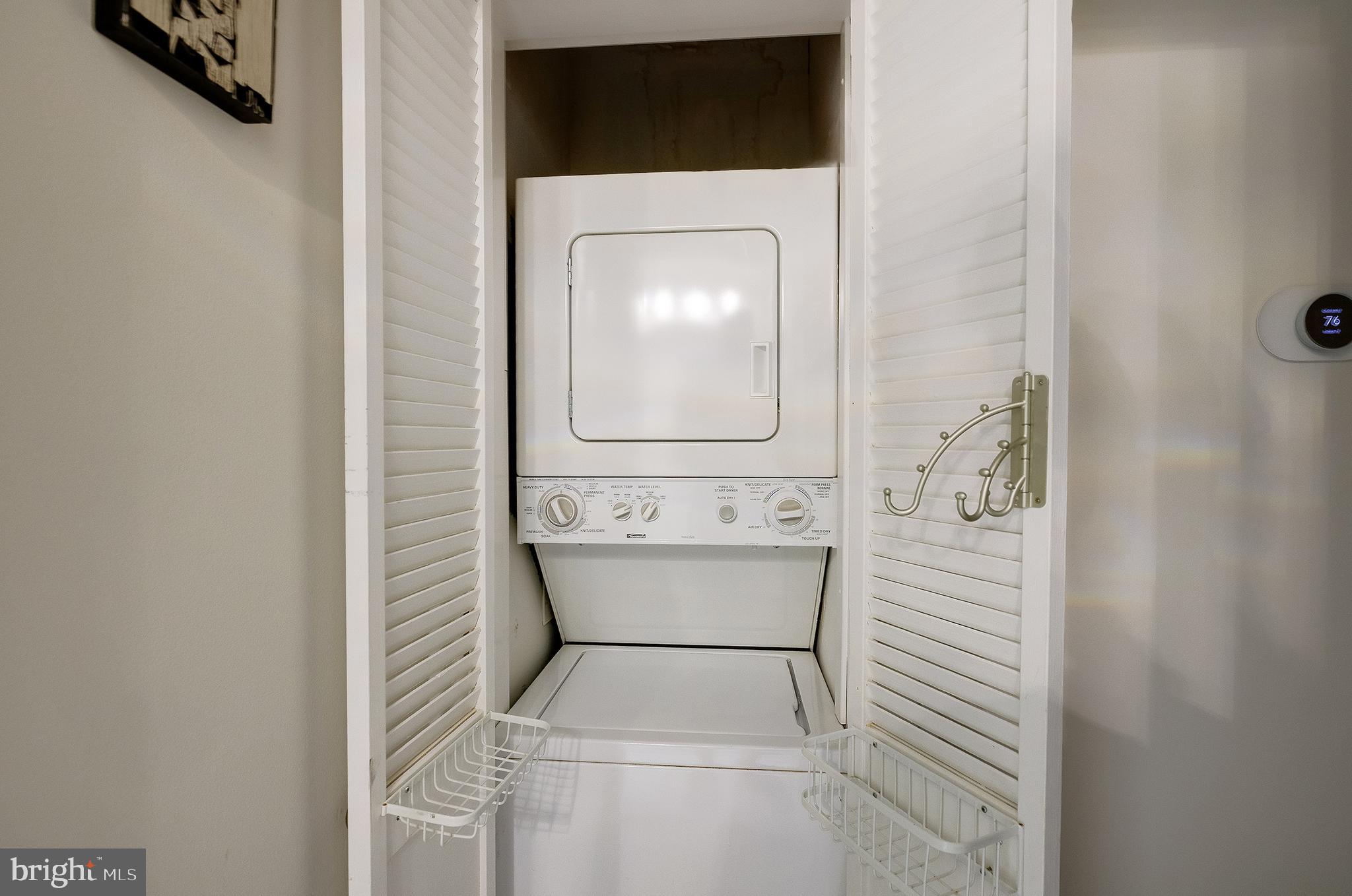 MAPLEWOOD MANOR - Residential Lease