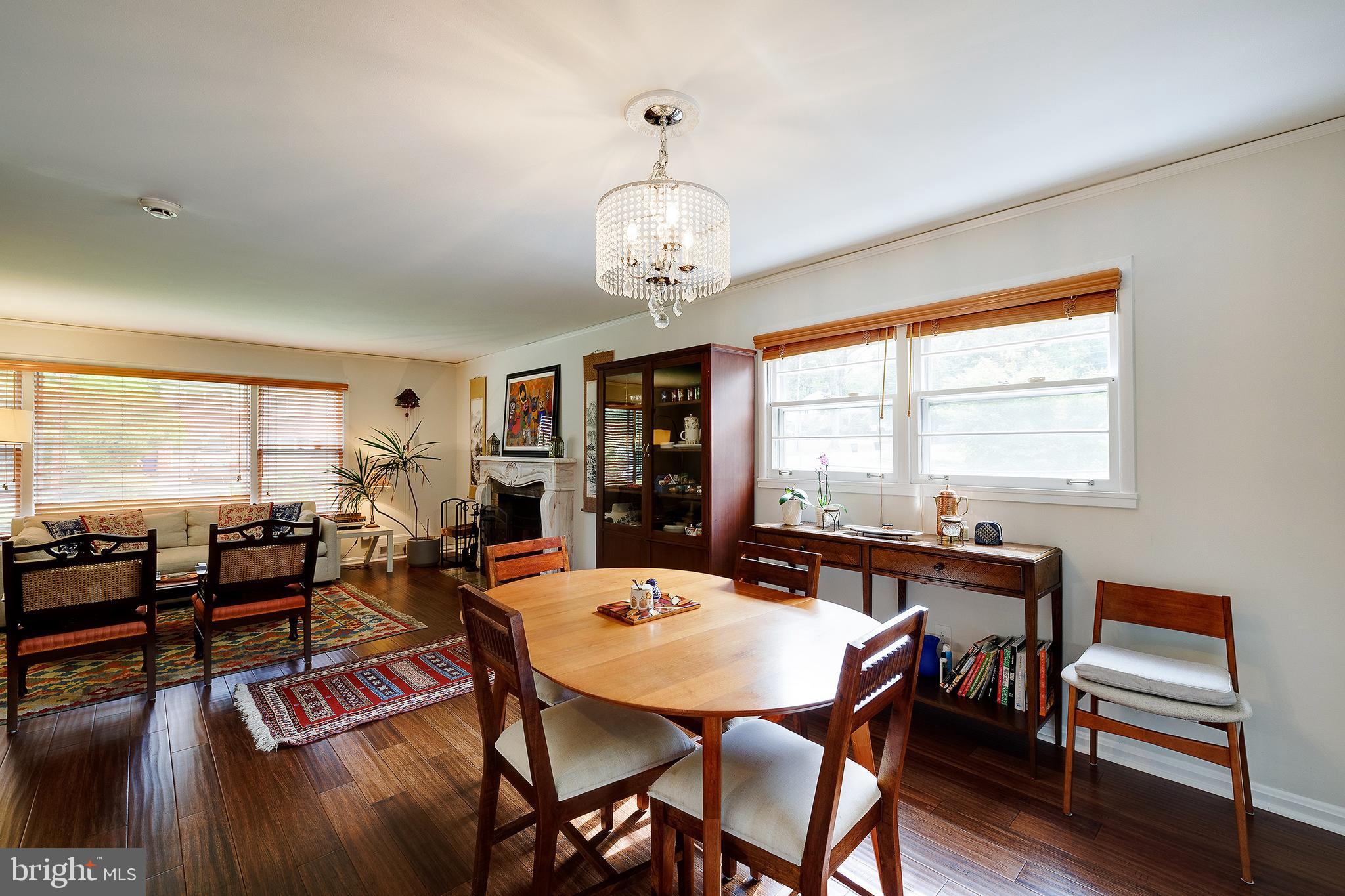 MAPLEWOOD MANOR - Residential Lease