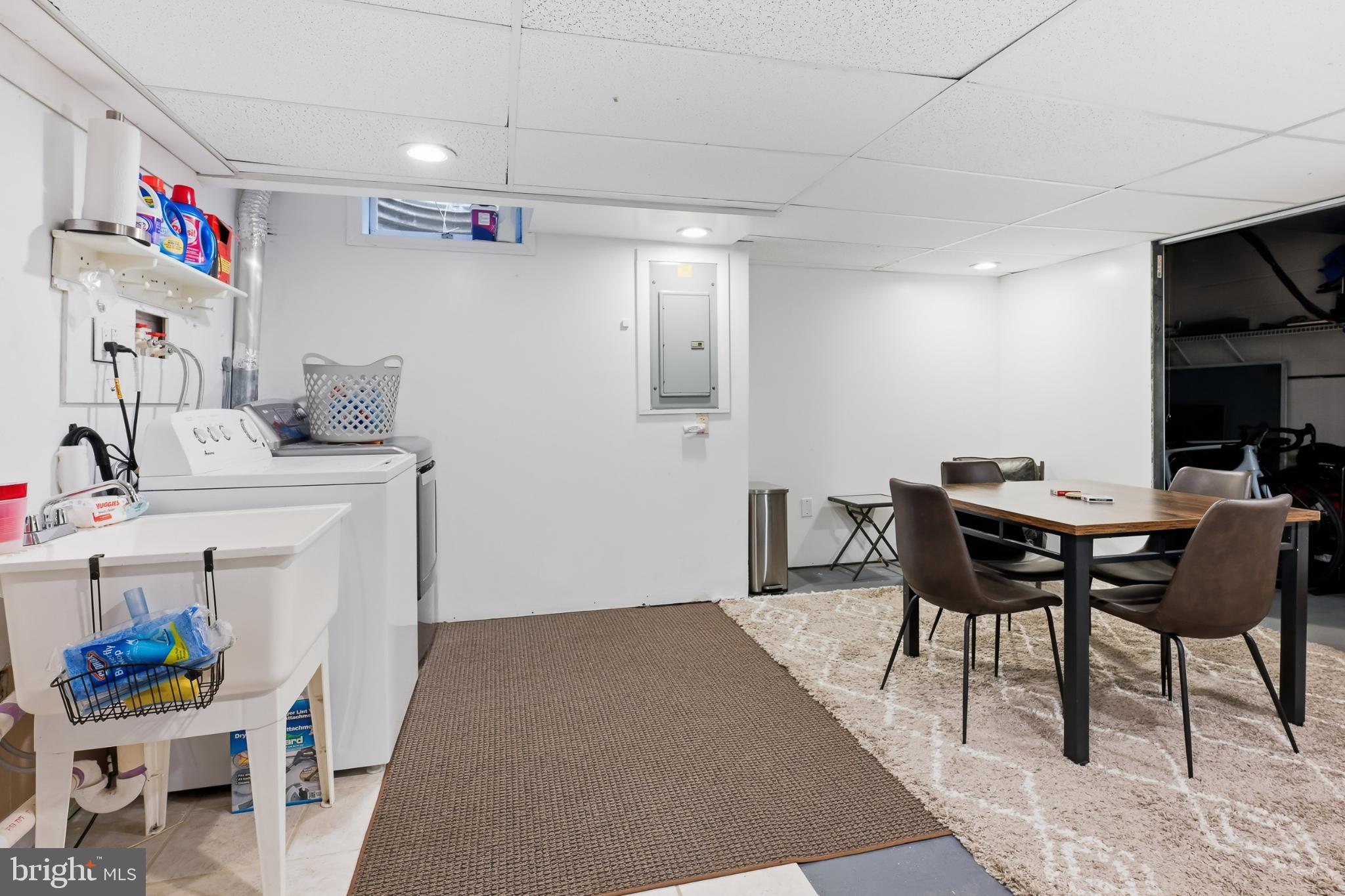 QUAIL HOLLOW - Residential