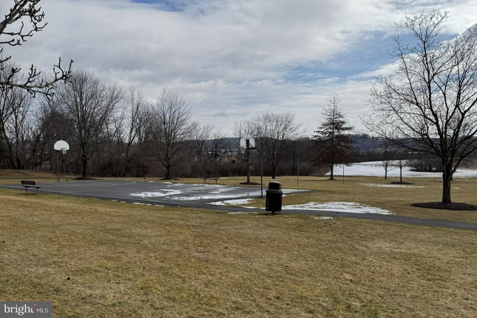 QUAIL HOLLOW - Residential