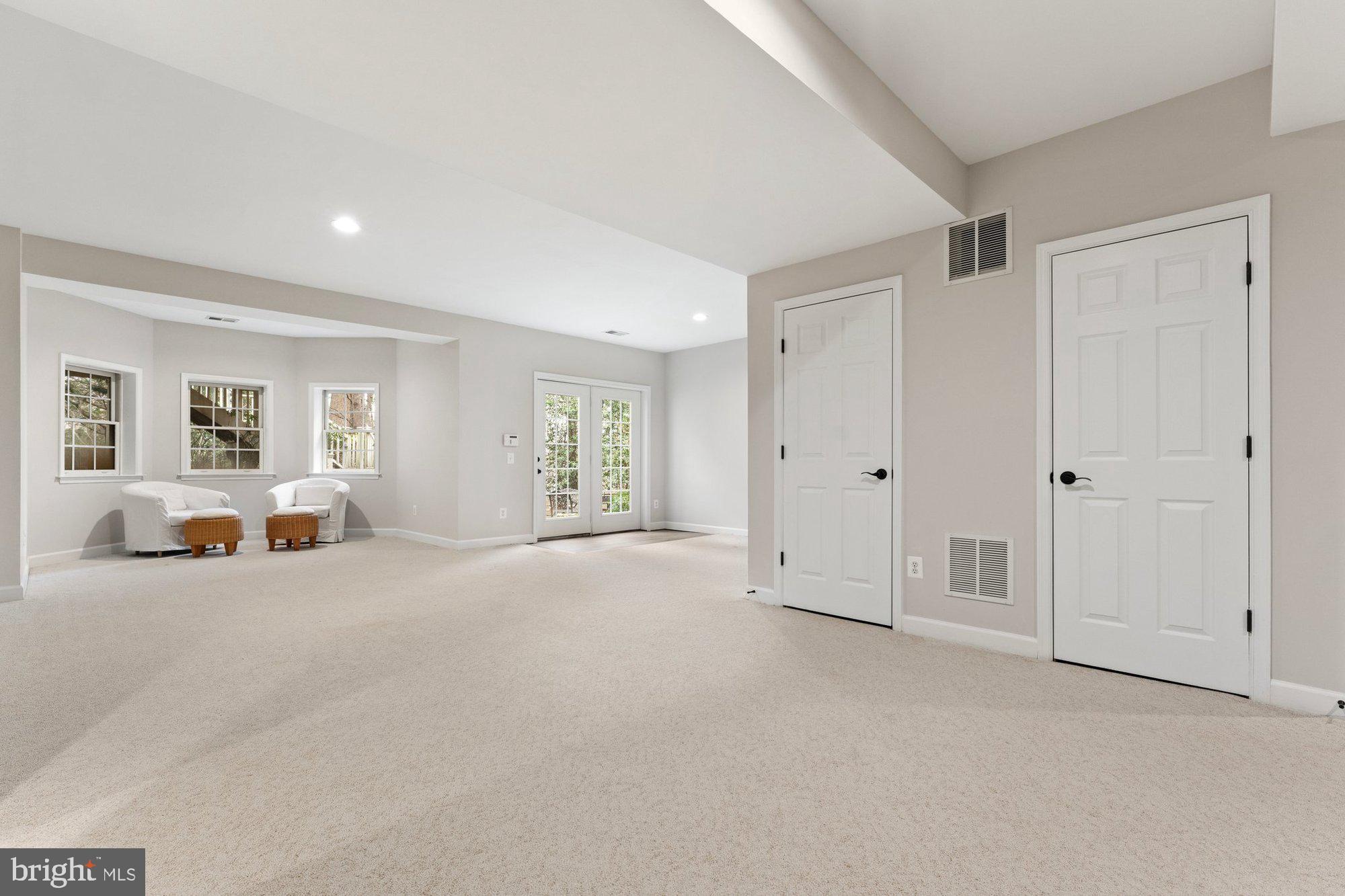 MARSHALL ESTATES - Residential