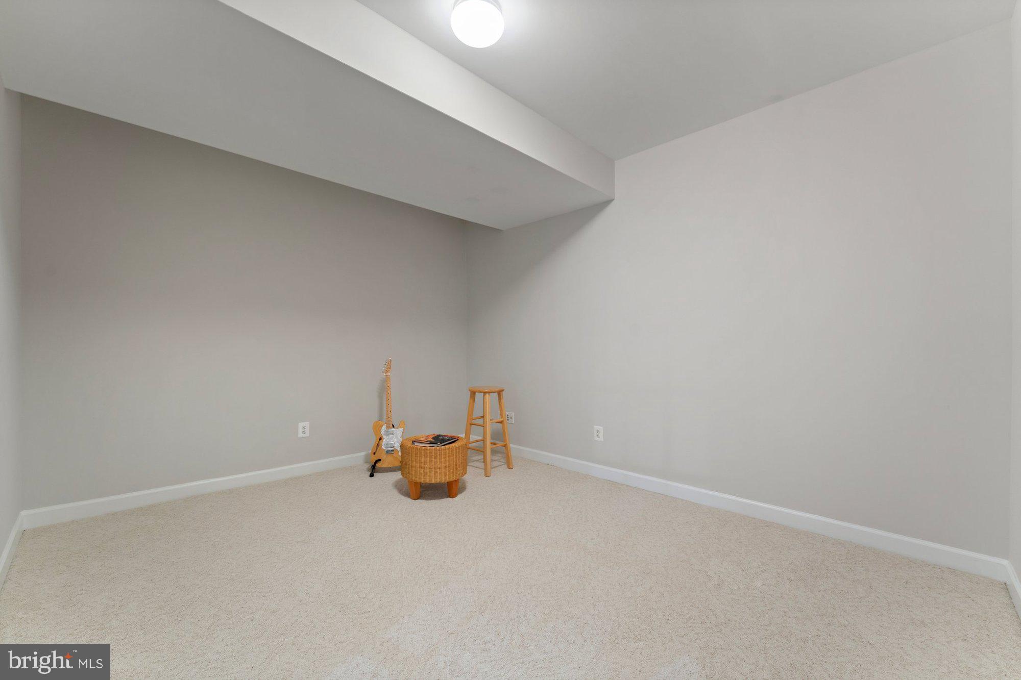 MARSHALL ESTATES - Residential