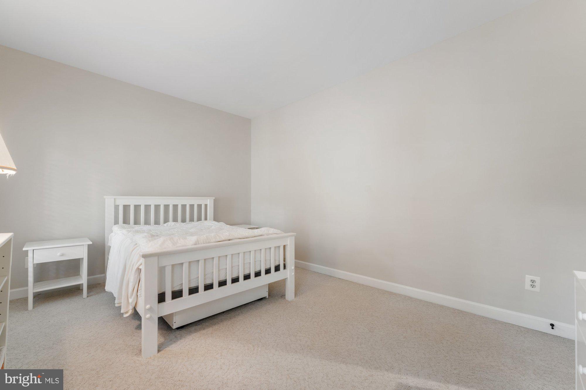 MARSHALL ESTATES - Residential