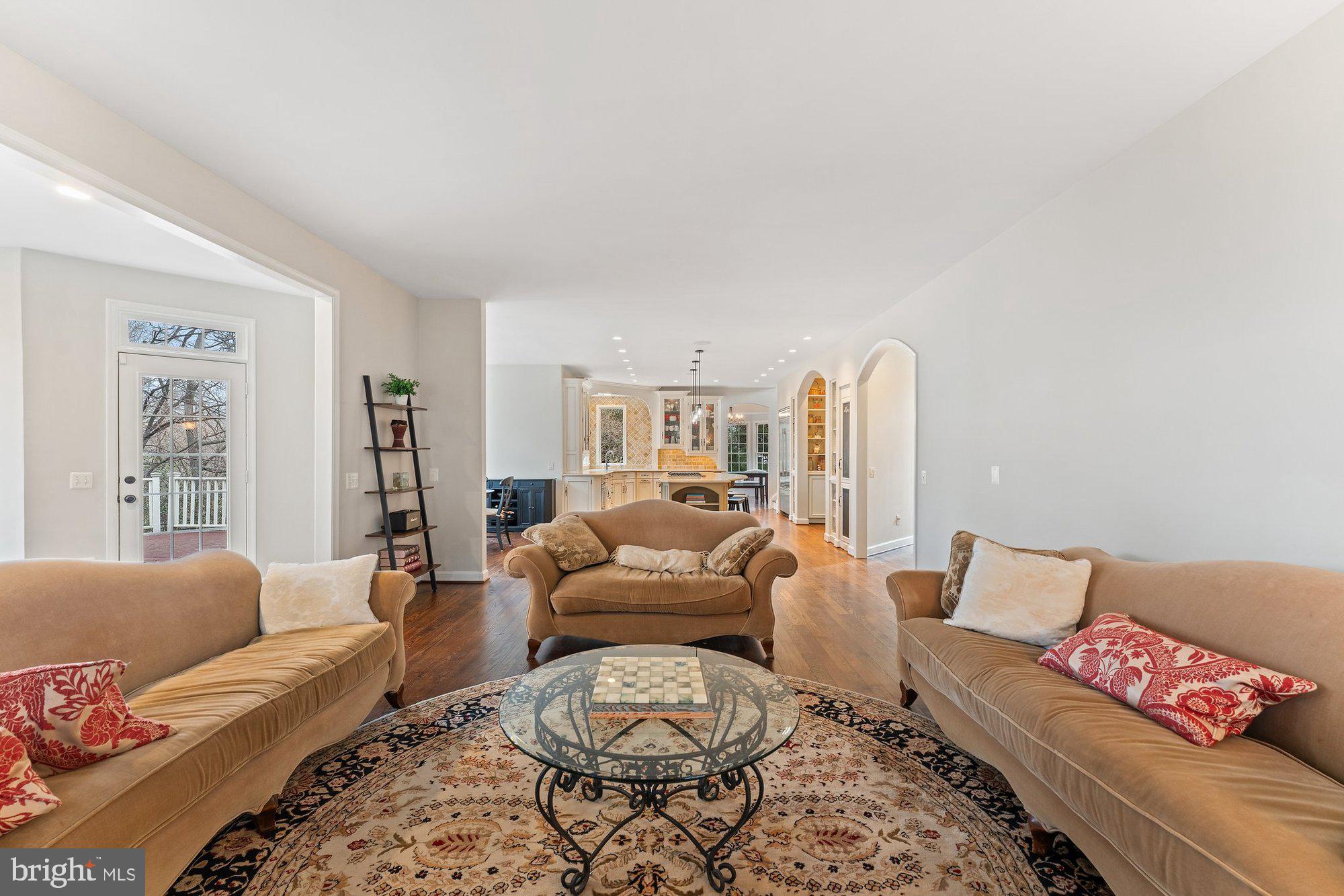 MARSHALL ESTATES - Residential