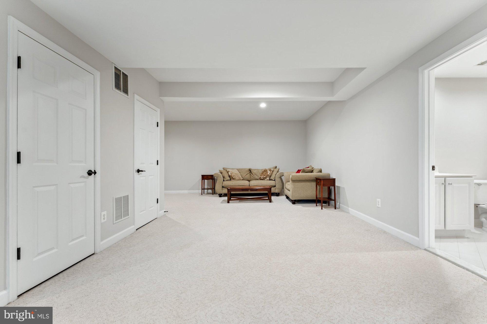 MARSHALL ESTATES - Residential