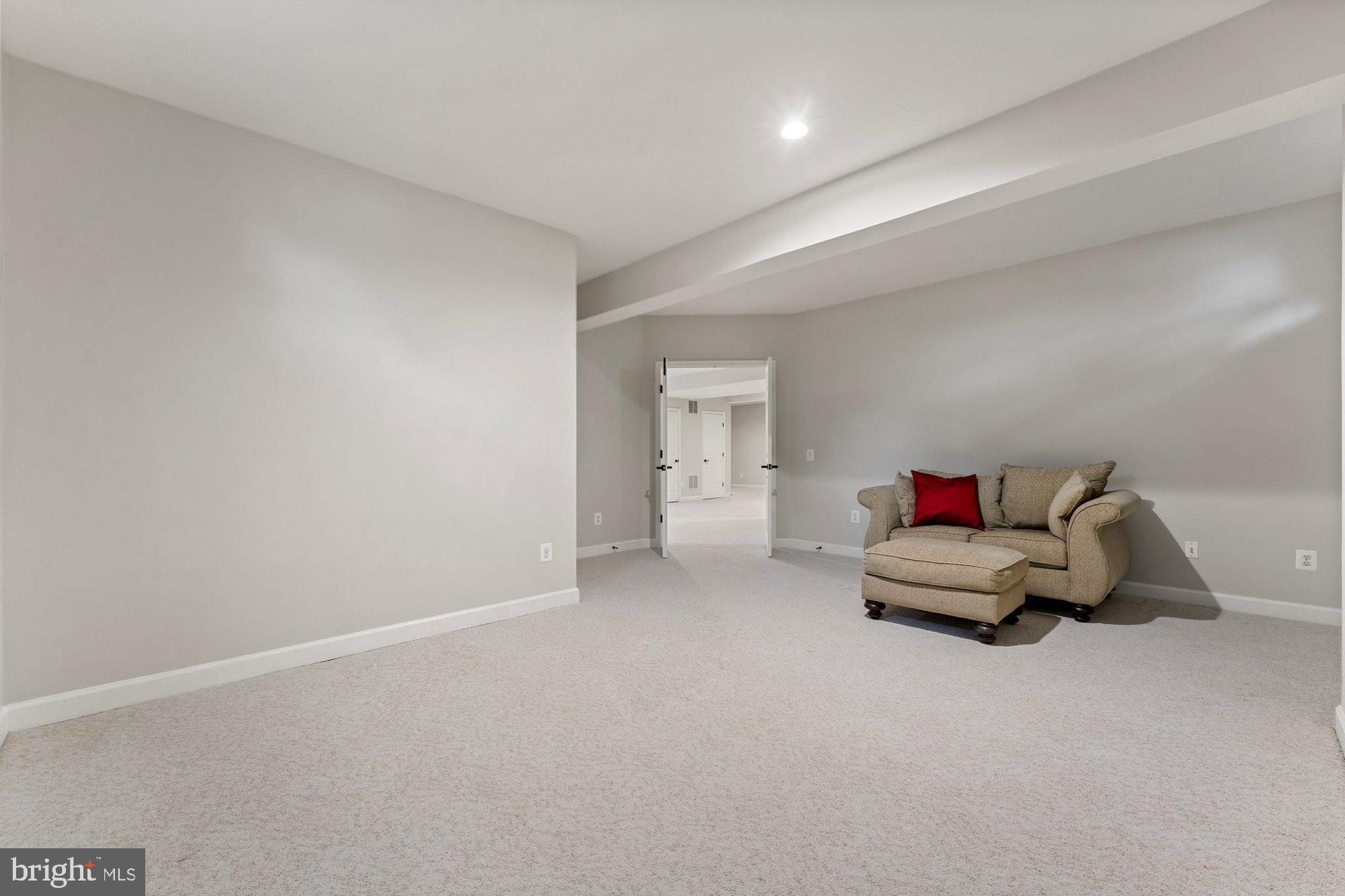 MARSHALL ESTATES - Residential