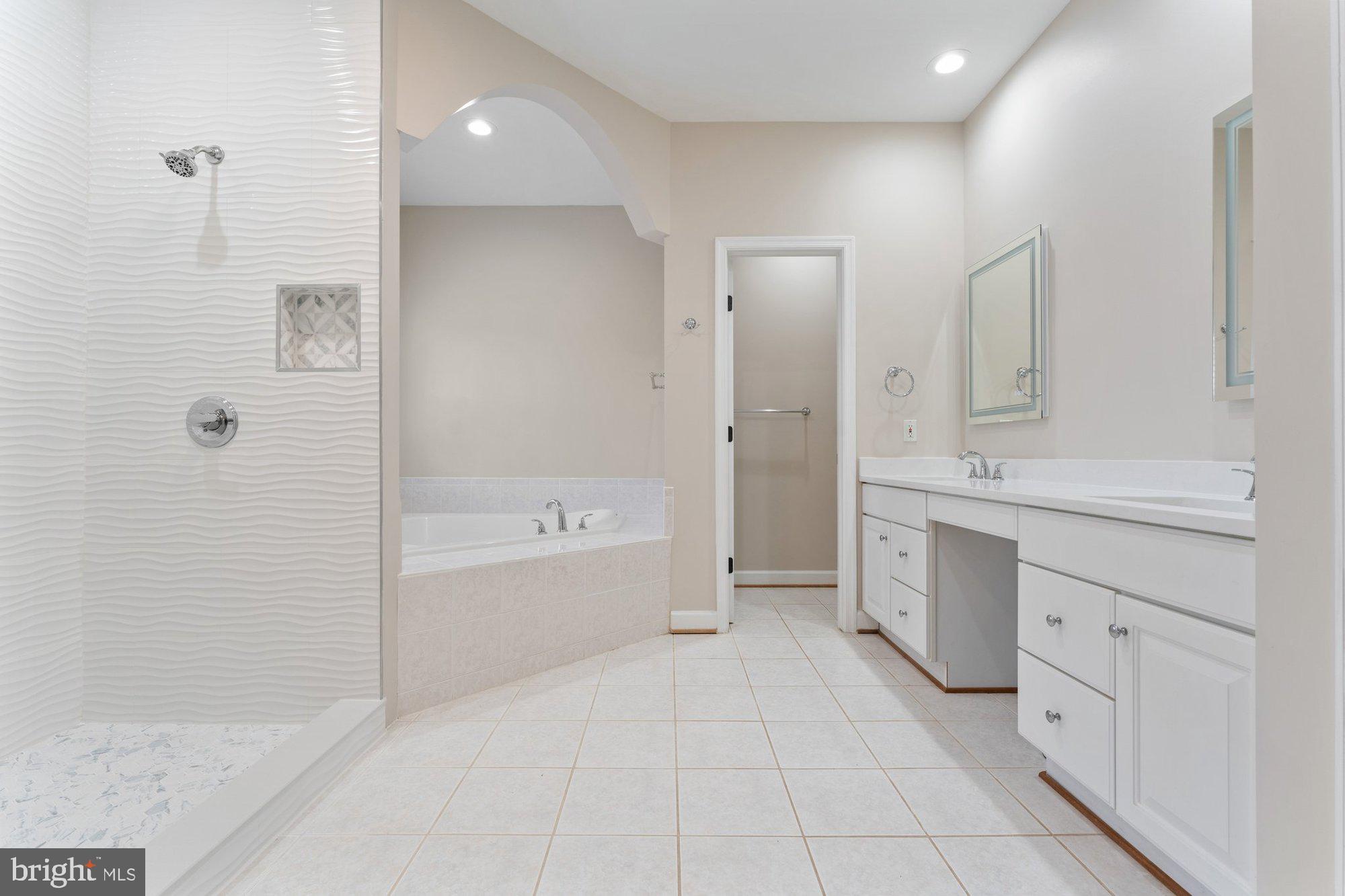 MARSHALL ESTATES - Residential