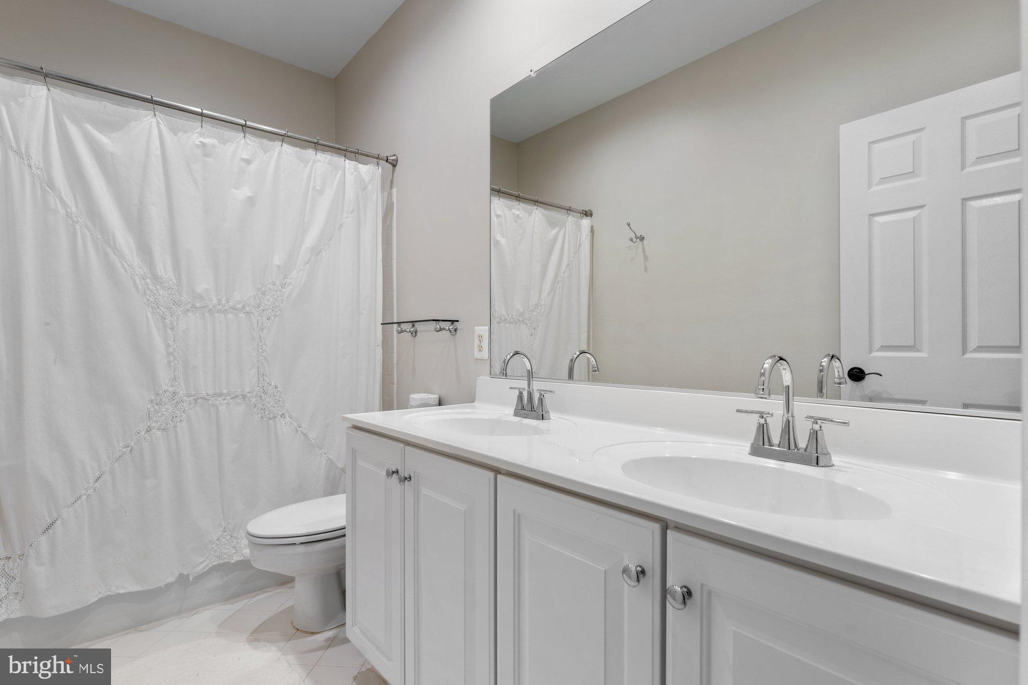 MARSHALL ESTATES - Residential