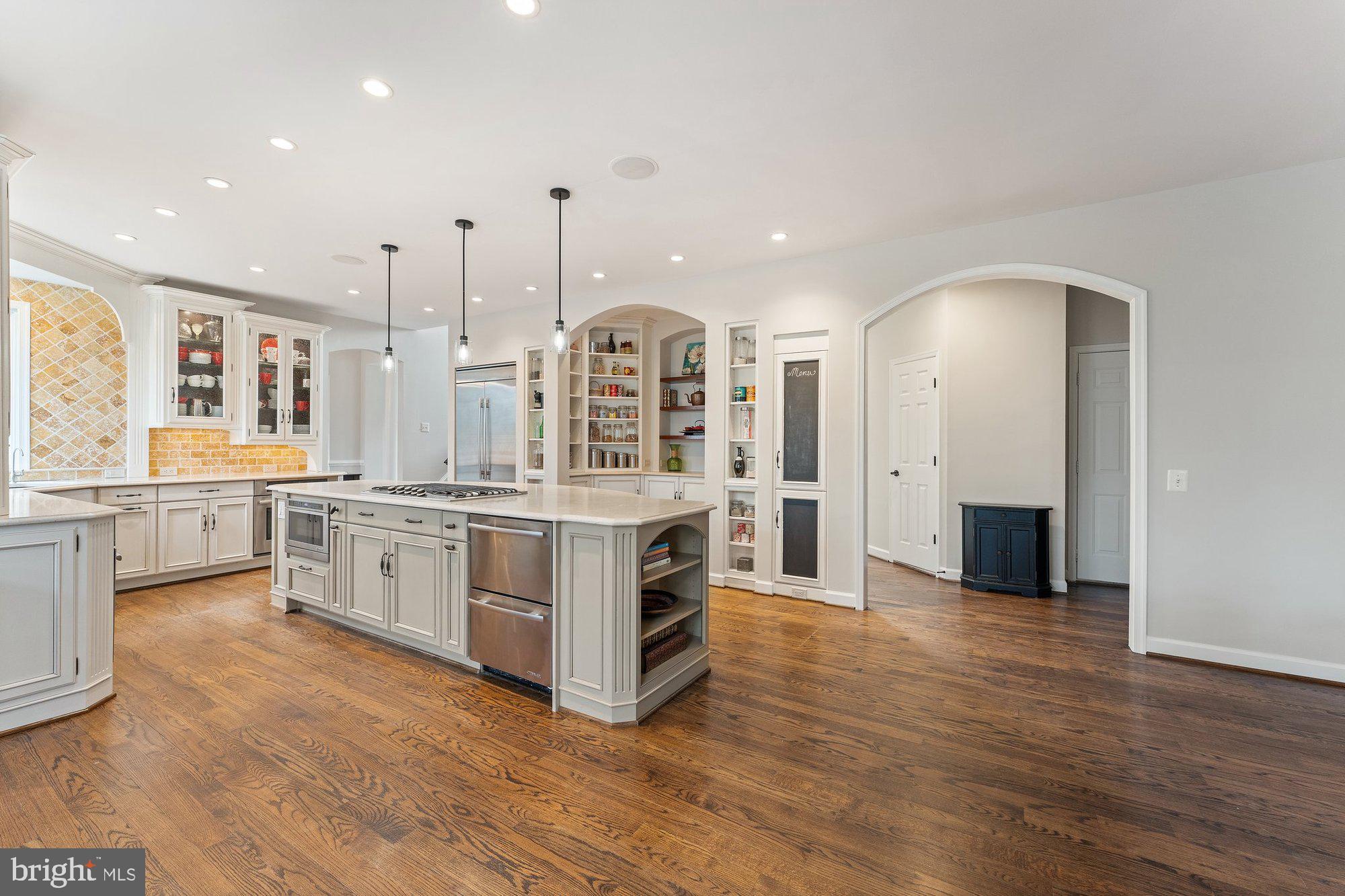 MARSHALL ESTATES - Residential